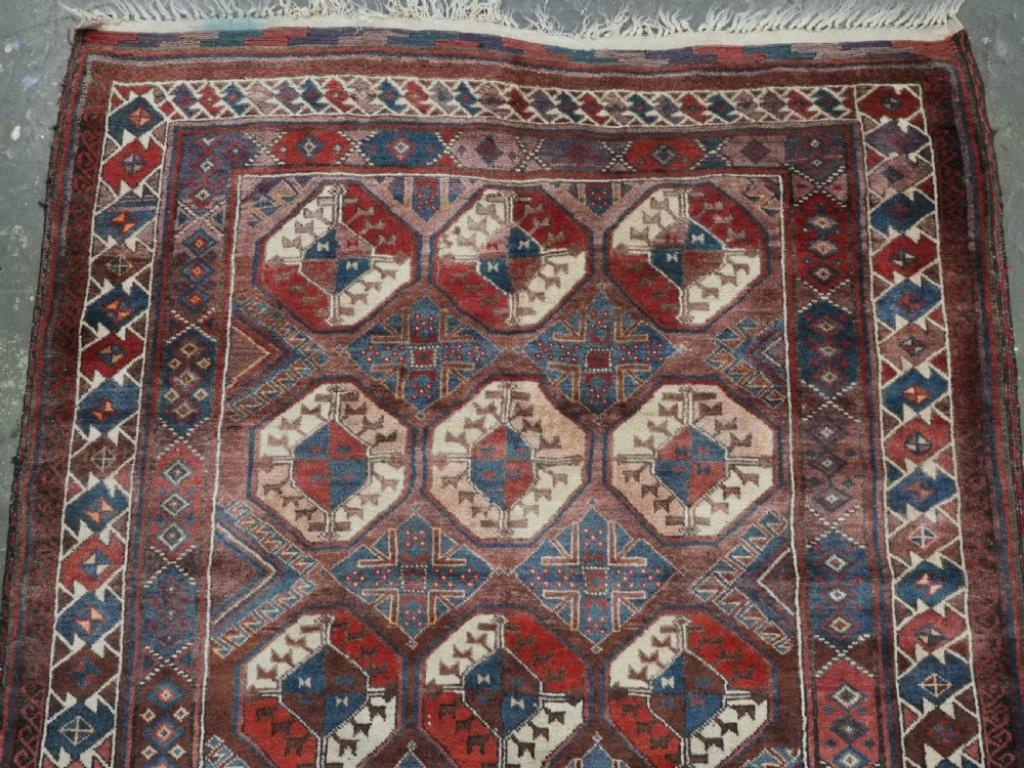 Antiker Mahadad Khani-Baluch-Teppich in Großformat, um 1900 (Persisch) im Angebot