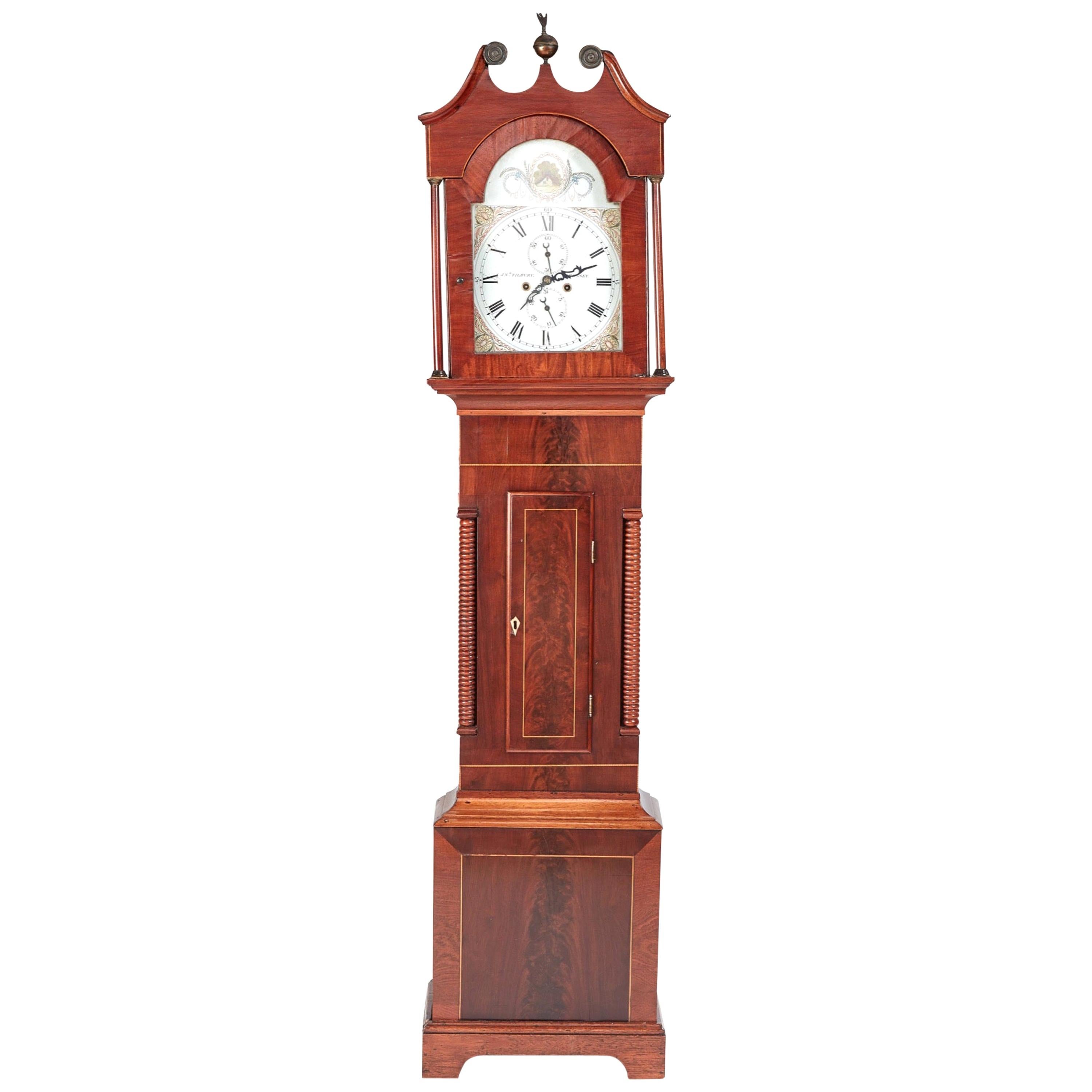 Horloge ancienne à 8 jours en acajou