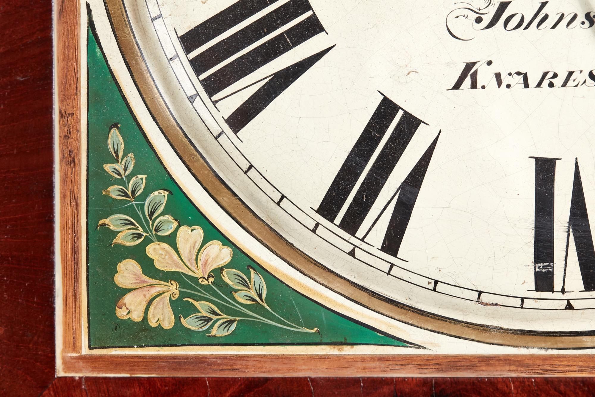 Horloge de parquet ancienne en acajou avec visage peint de 8 jours en vente 2