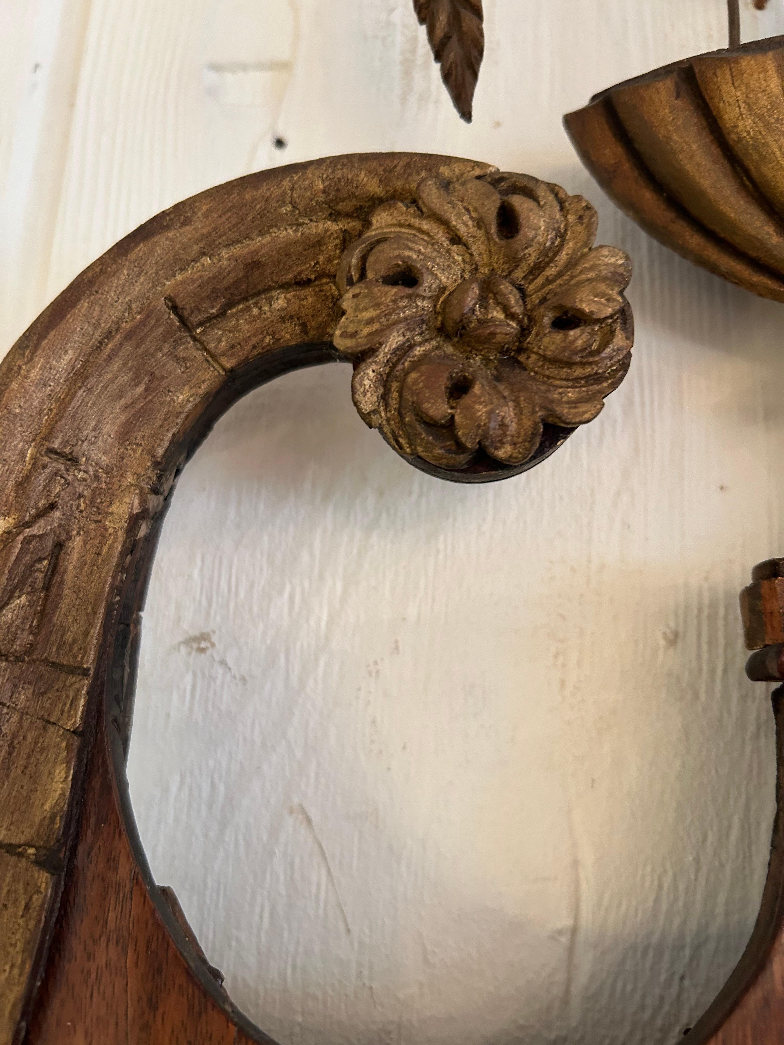 Antique Mirror americano in mogano e legno dorato in vendita 4