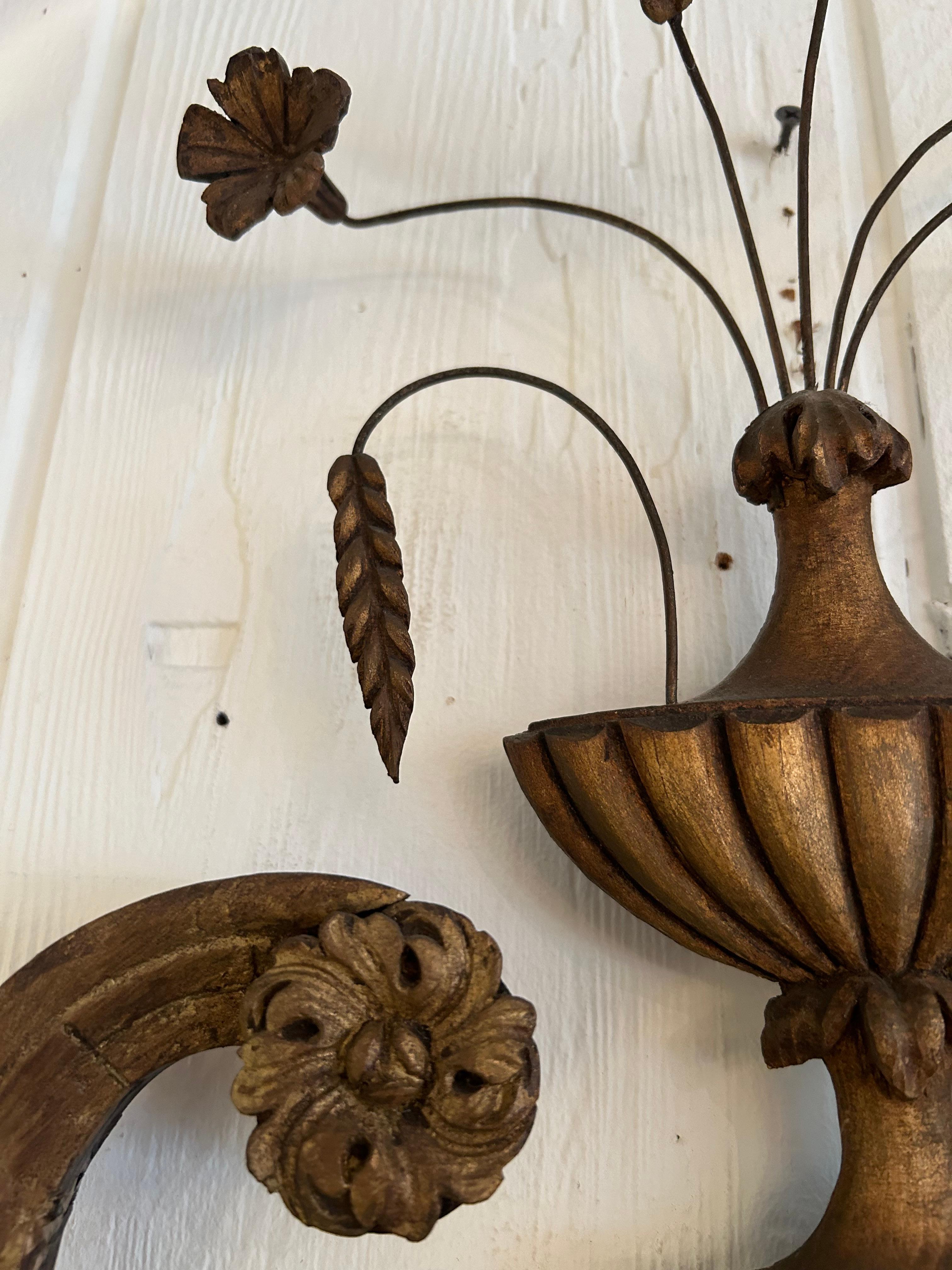 Antique Mirror americano in mogano e legno dorato in vendita 2
