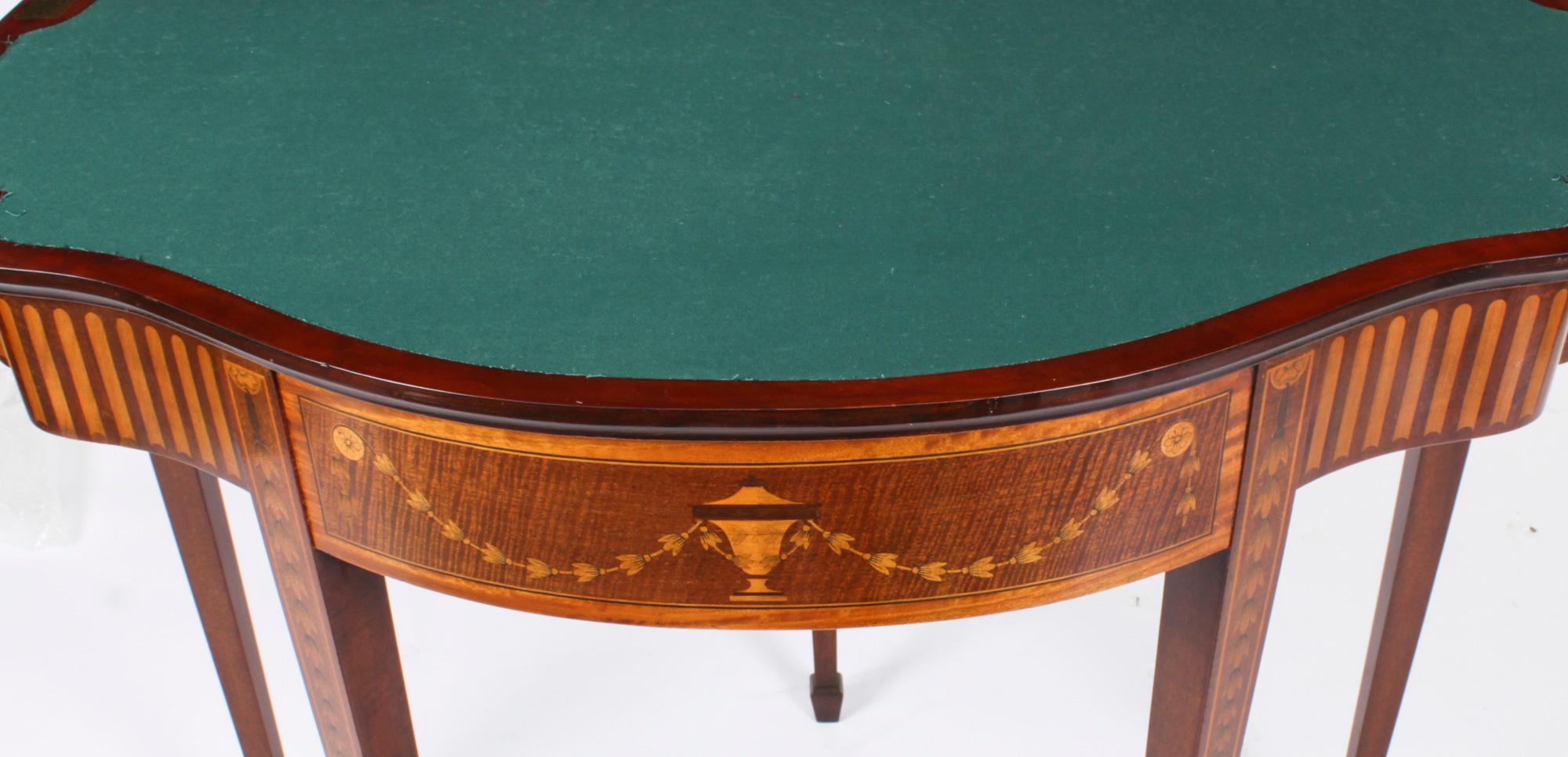 Antique Mahogany and Satinwood Inlaid Serpentine Card Console Table 19th Century For Sale 3