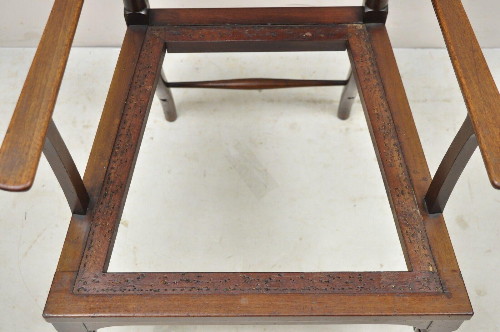 Sedia da salotto antica in mogano Art Nouveau con pinna alta dopo J.S. Henry in vendita 1