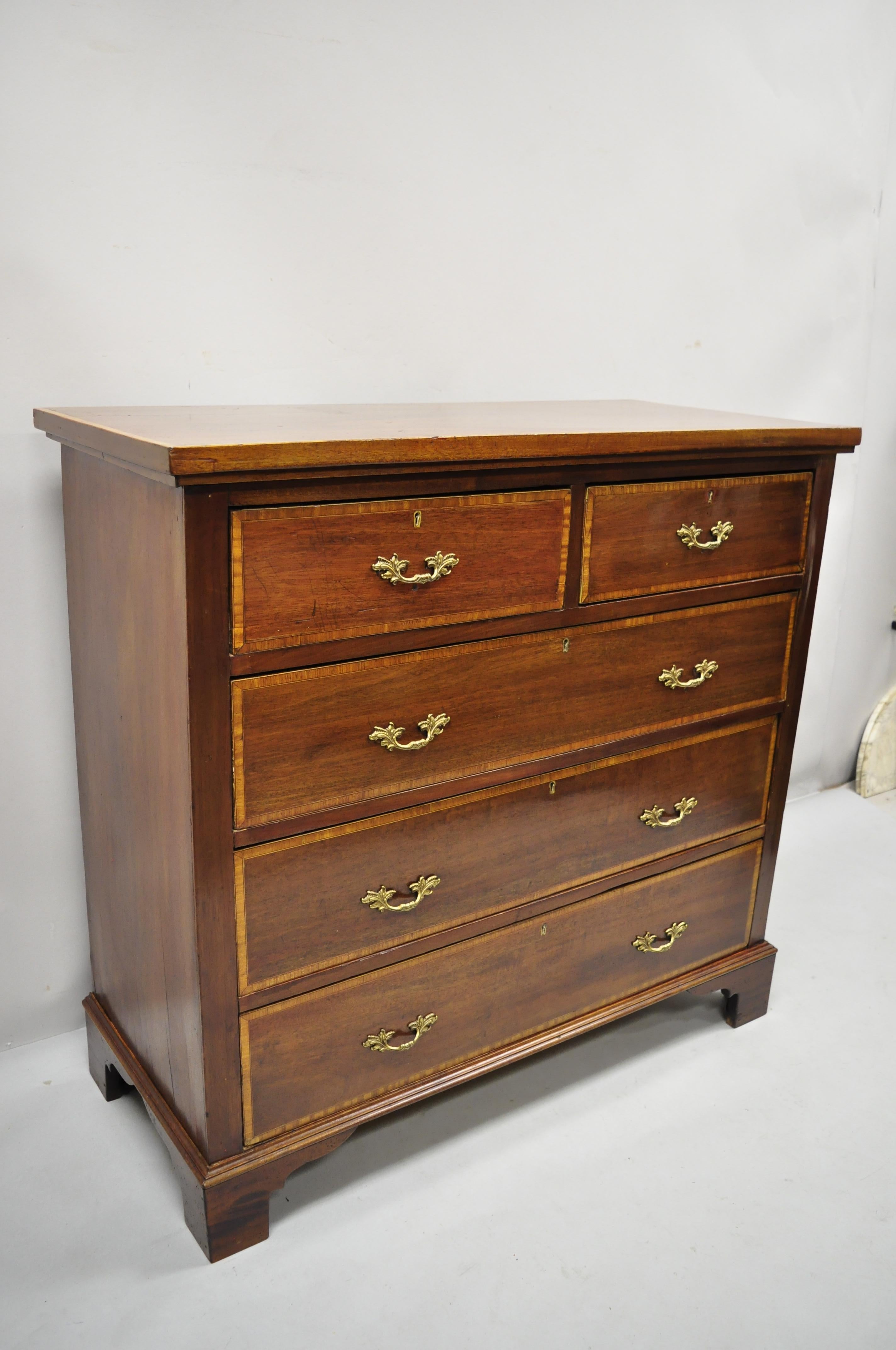 Antique Mahogany Banded Satinwood Inlay 5 Drawer Federal Bachelor Chest Dresser For Sale 5