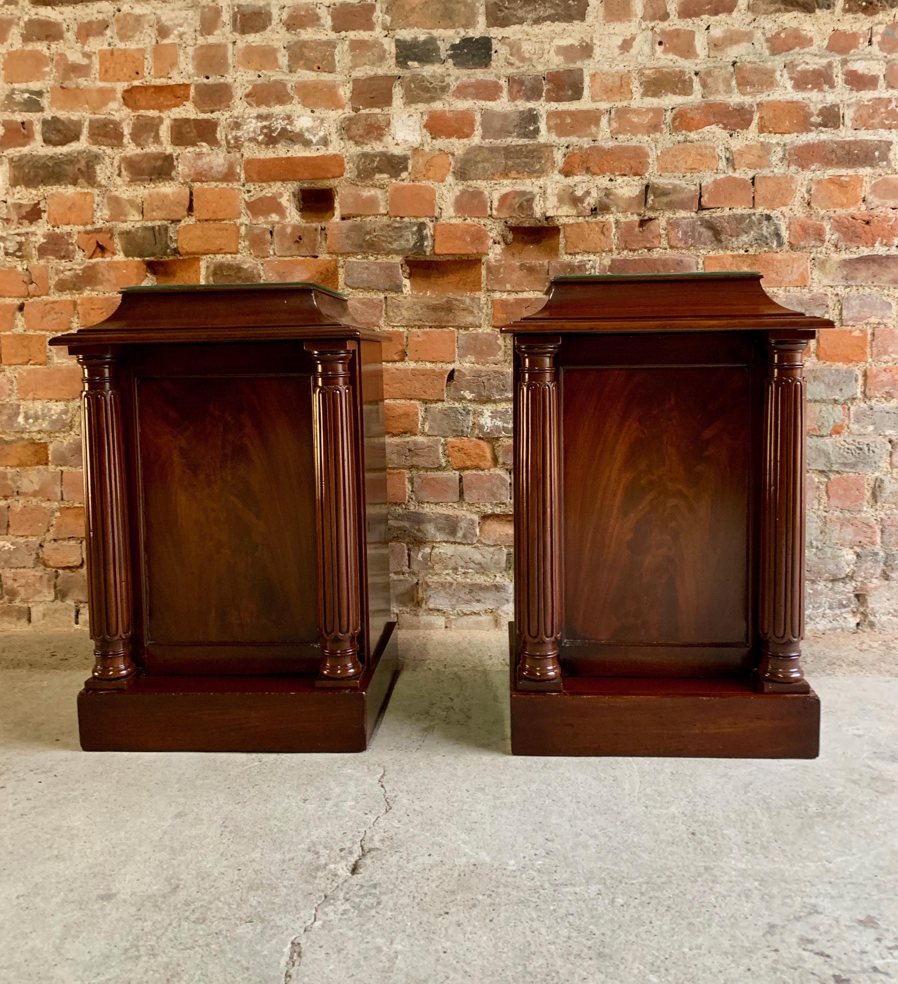Antique Mahogany Bedside Cabinets Nightstands Tables 19th Century Victorian 5