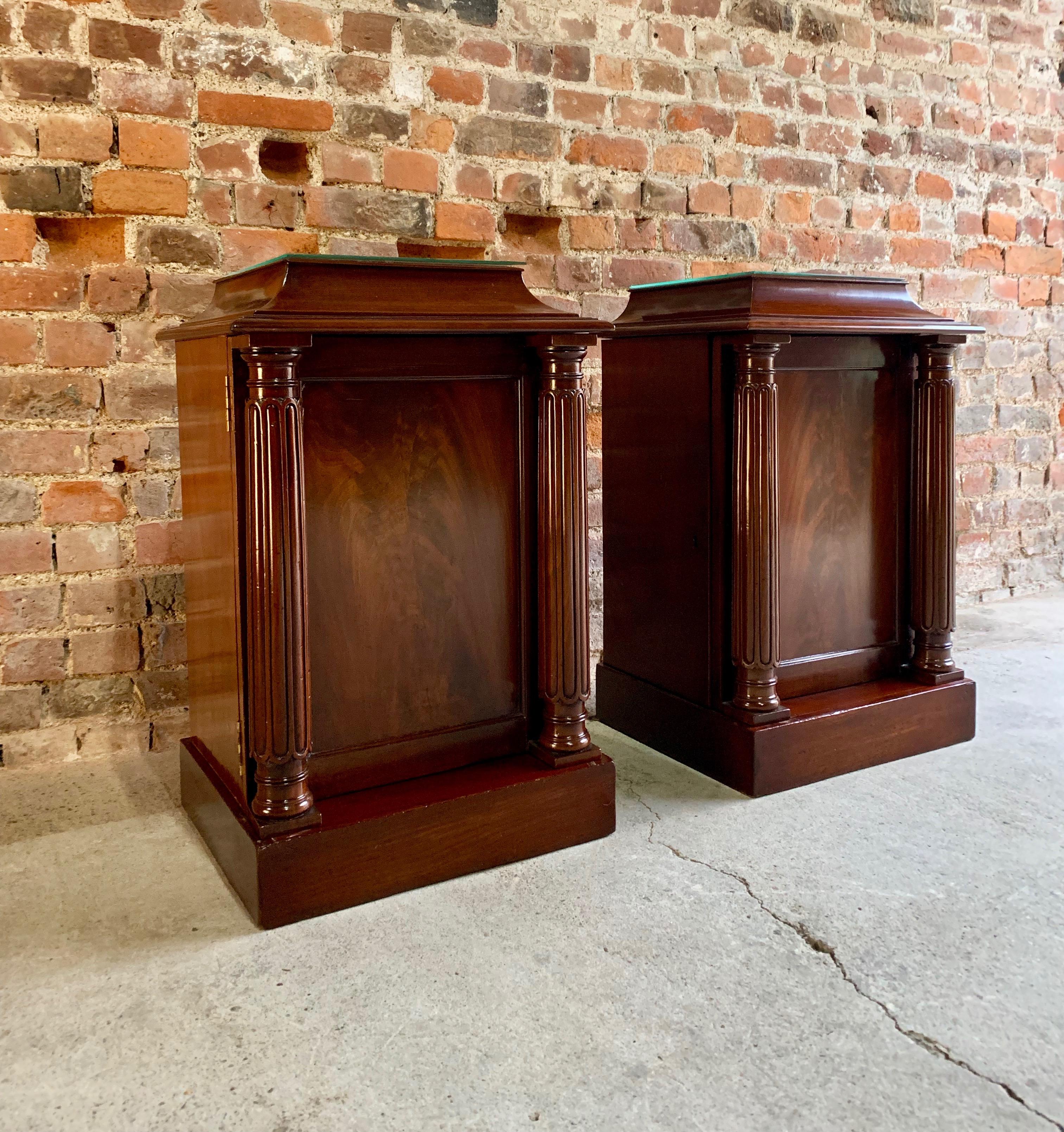Antique Mahogany Bedside Cabinets Nightstands Tables 19th Century Victorian 6