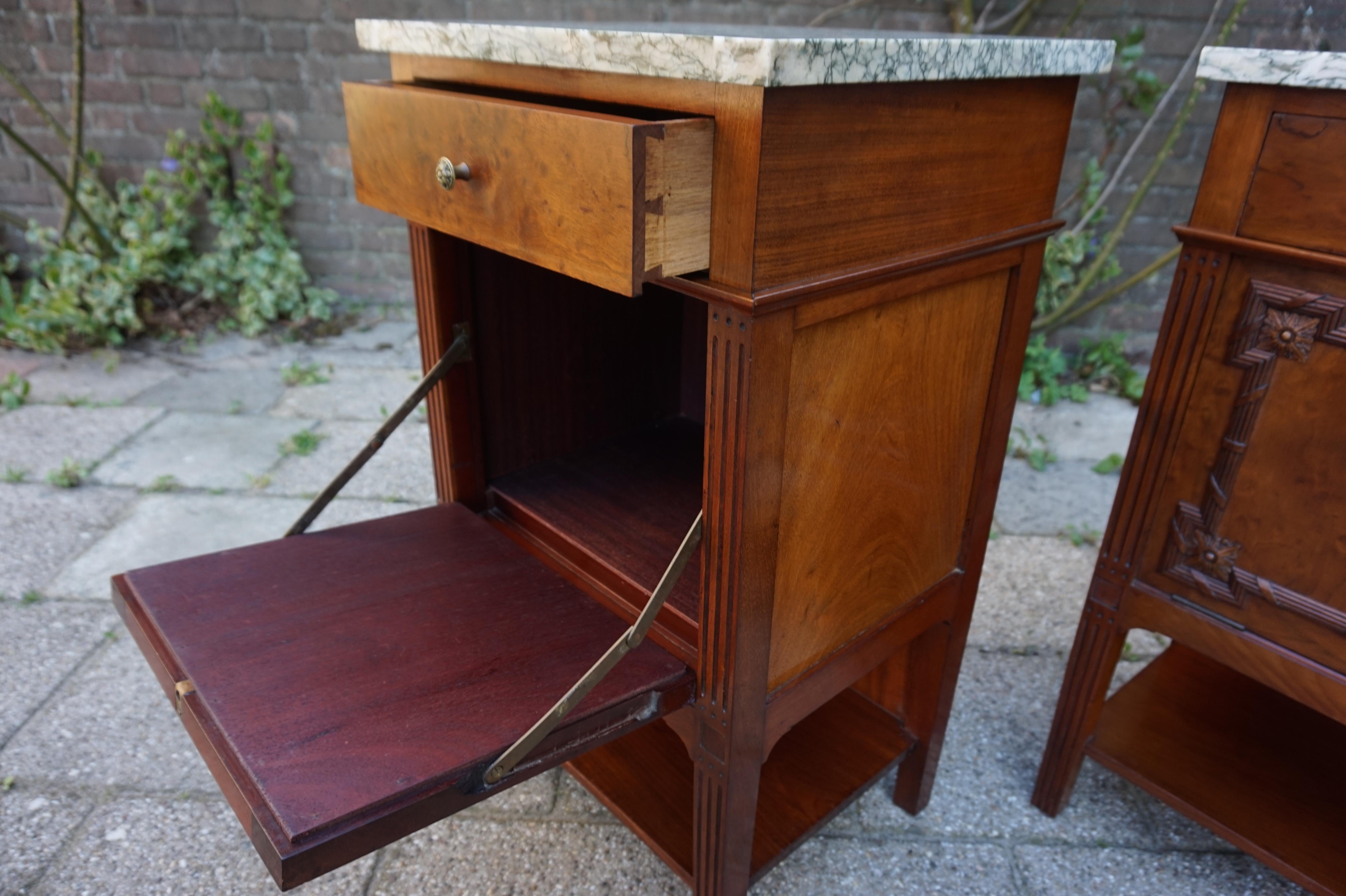 Antique Mahogany Bedside Cabinets w. Hand Carved Elements and Green Marble Tops 3