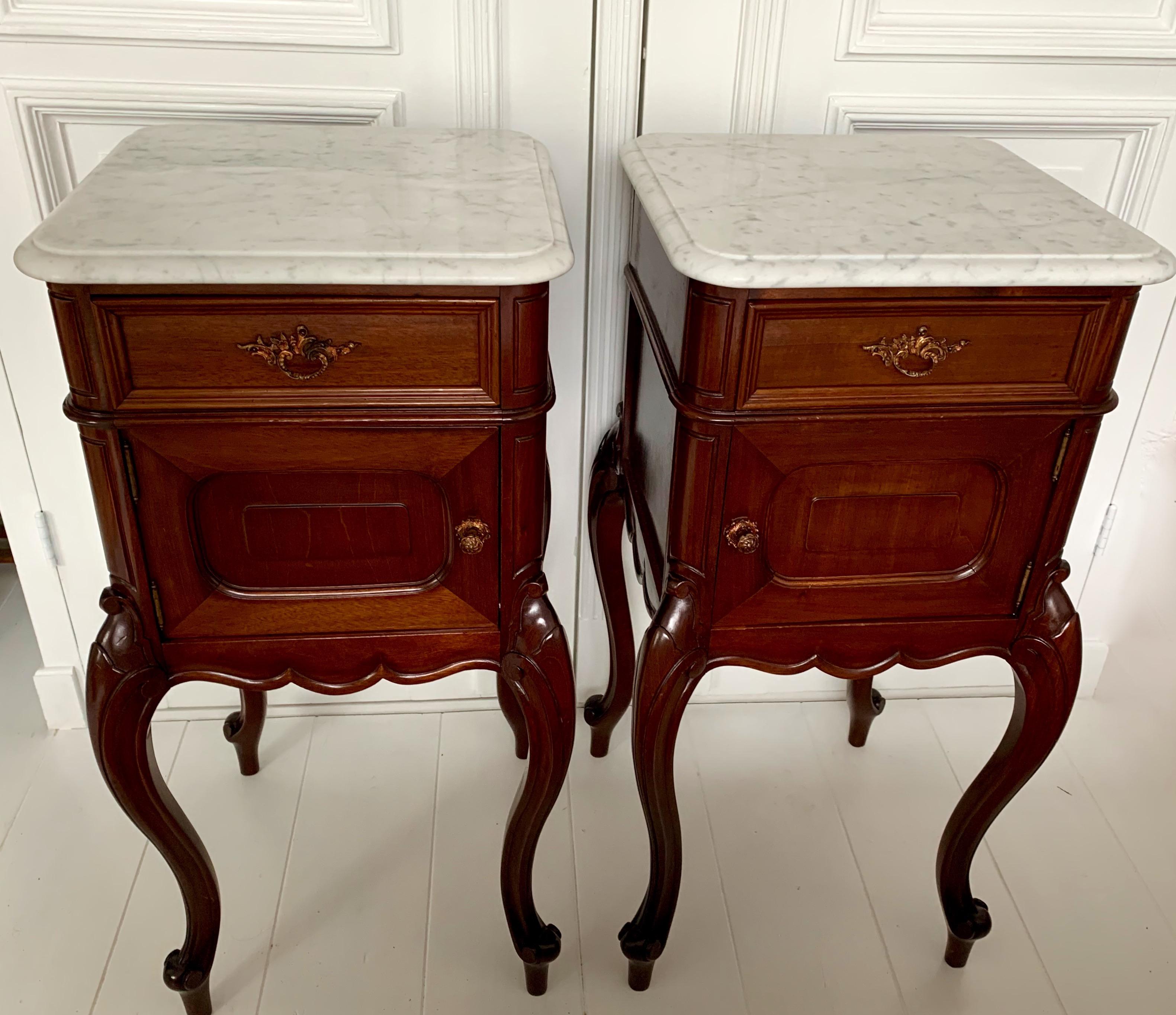 Stunning pair of early 20th century, handcrafted, wooden bedside cabinets.

If you have an eye for detail, good shapes and top of the line furniture than you know how hard it is to find anything half decent in furniture stores of today. Having a