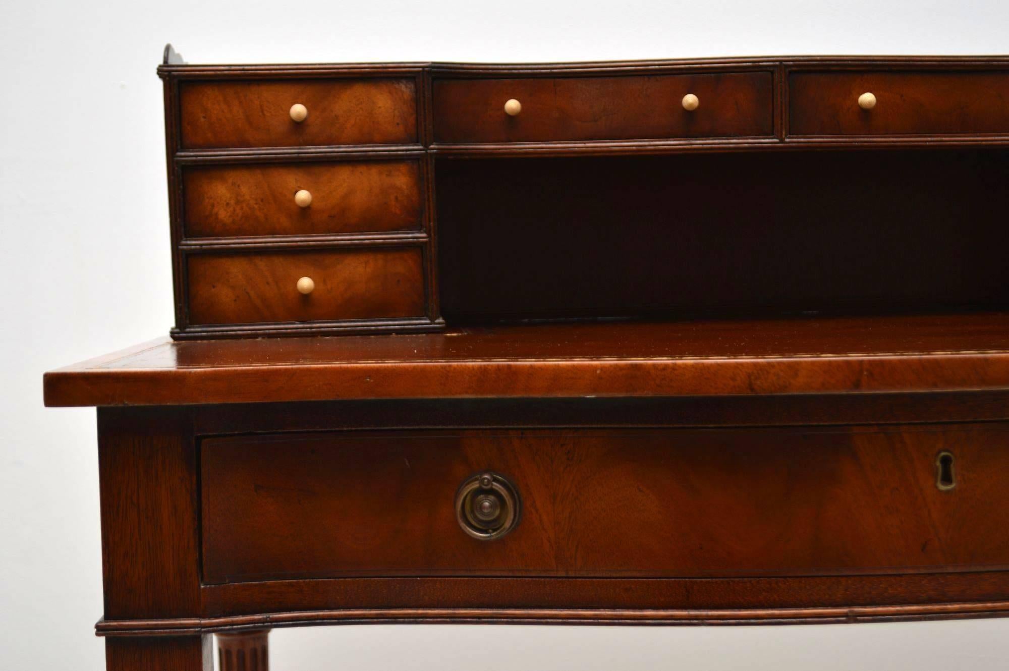 Antique Mahogany Bonheur Du Jour Desk In Excellent Condition In London, GB
