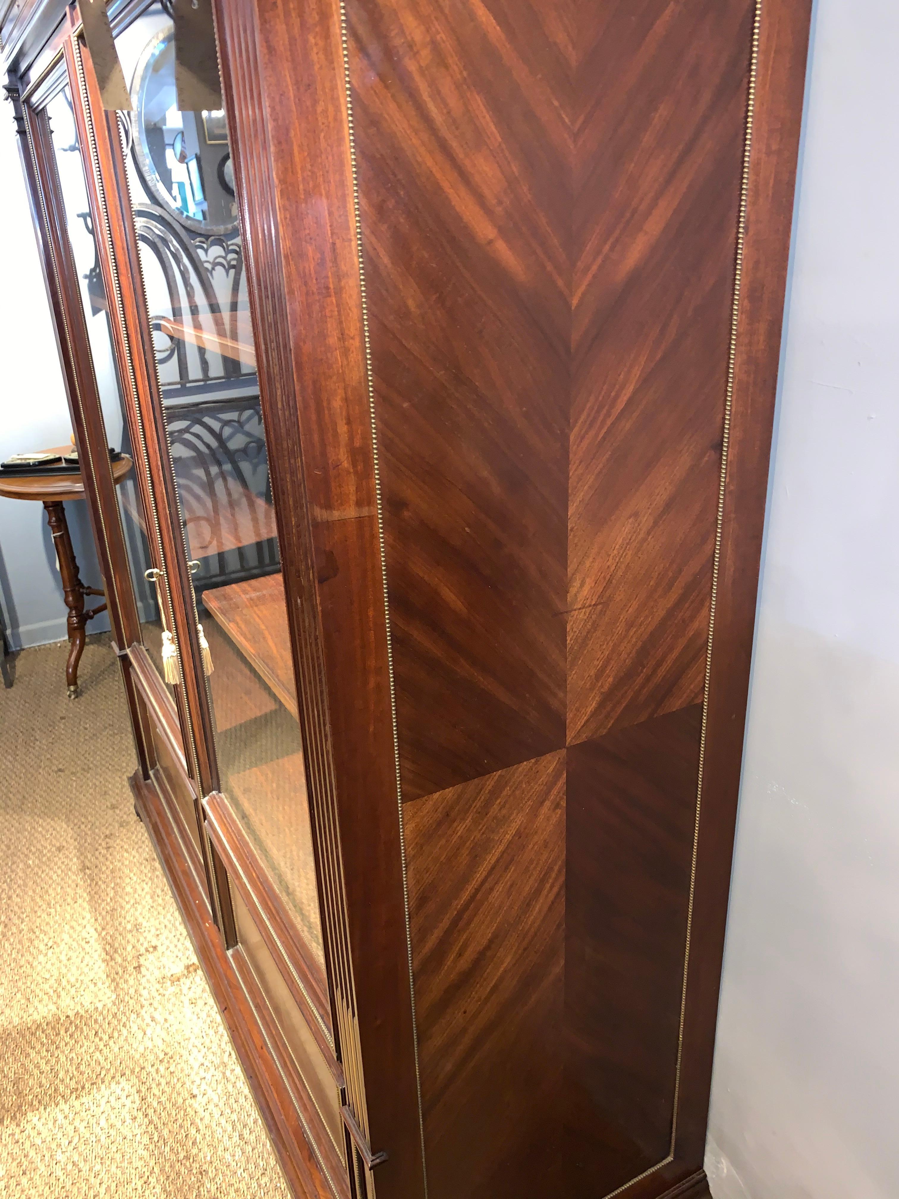 Antique Mahogany Bookcase For Sale 4