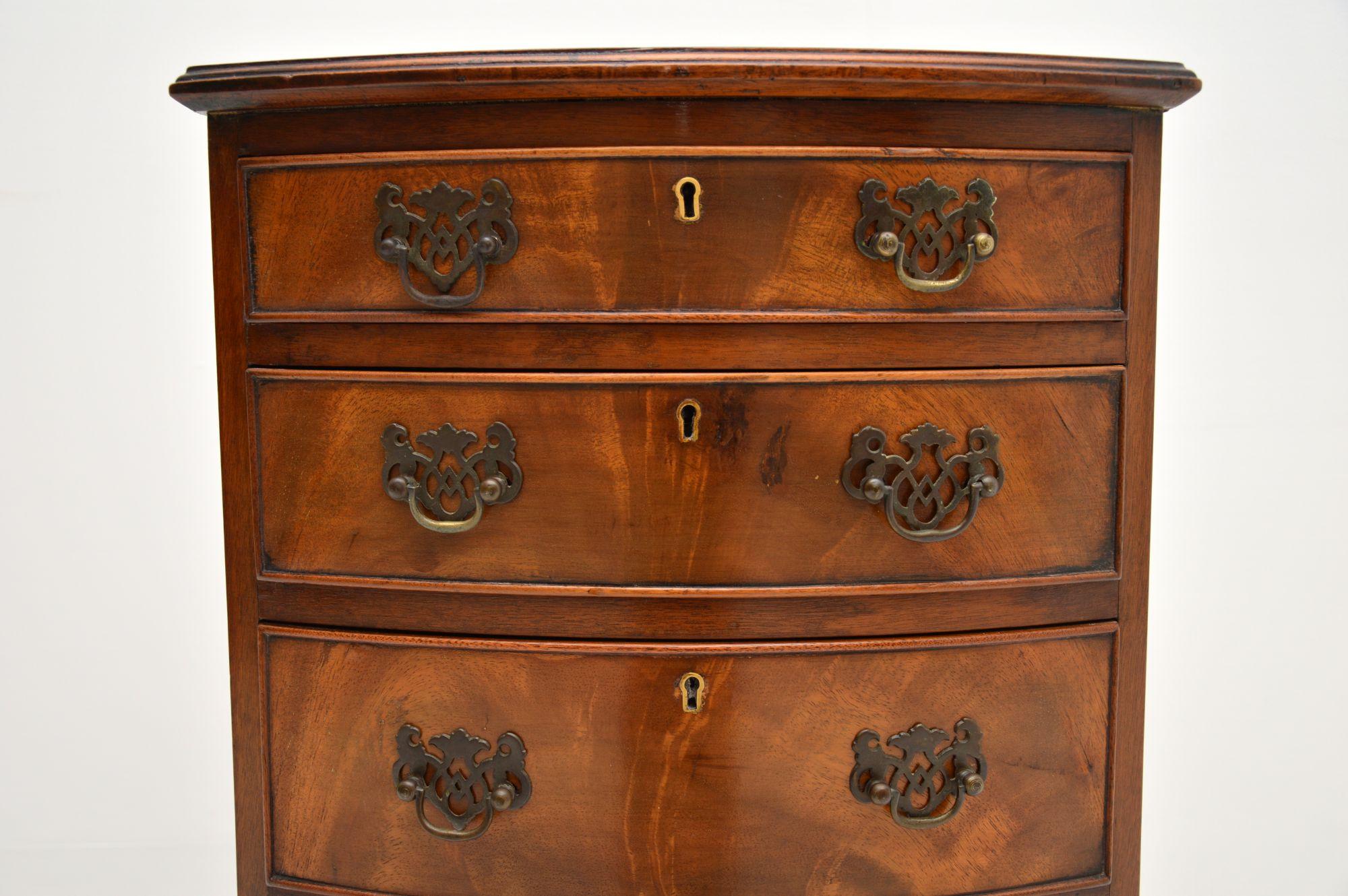 Georgian Antique Mahogany Bow Front Chest of Drawers