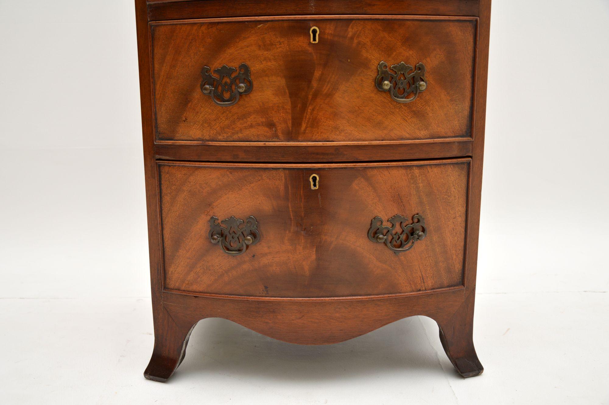 English Antique Mahogany Bow Front Chest of Drawers