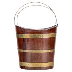 Cubo de turba antiguo de caoba y latón con forro galvanizado