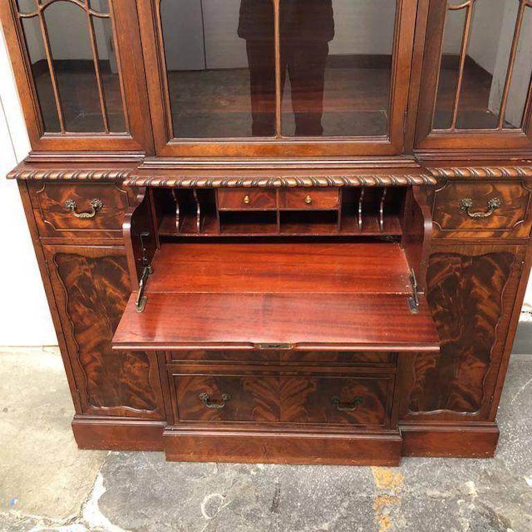 American Classical Antique Mahogany Breakfront Cabinet For Sale