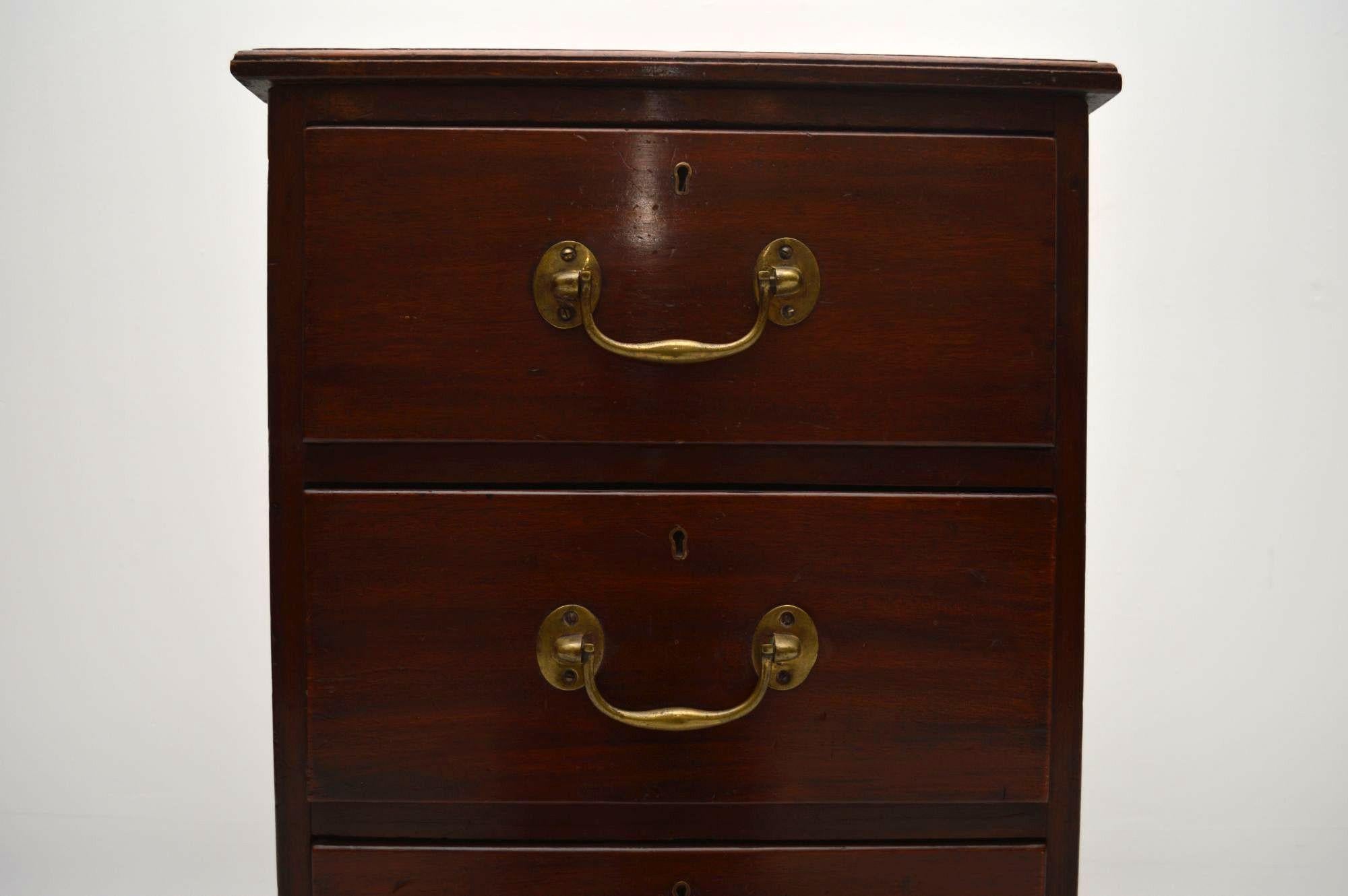 Late Victorian Antique Mahogany Chest of Drawers