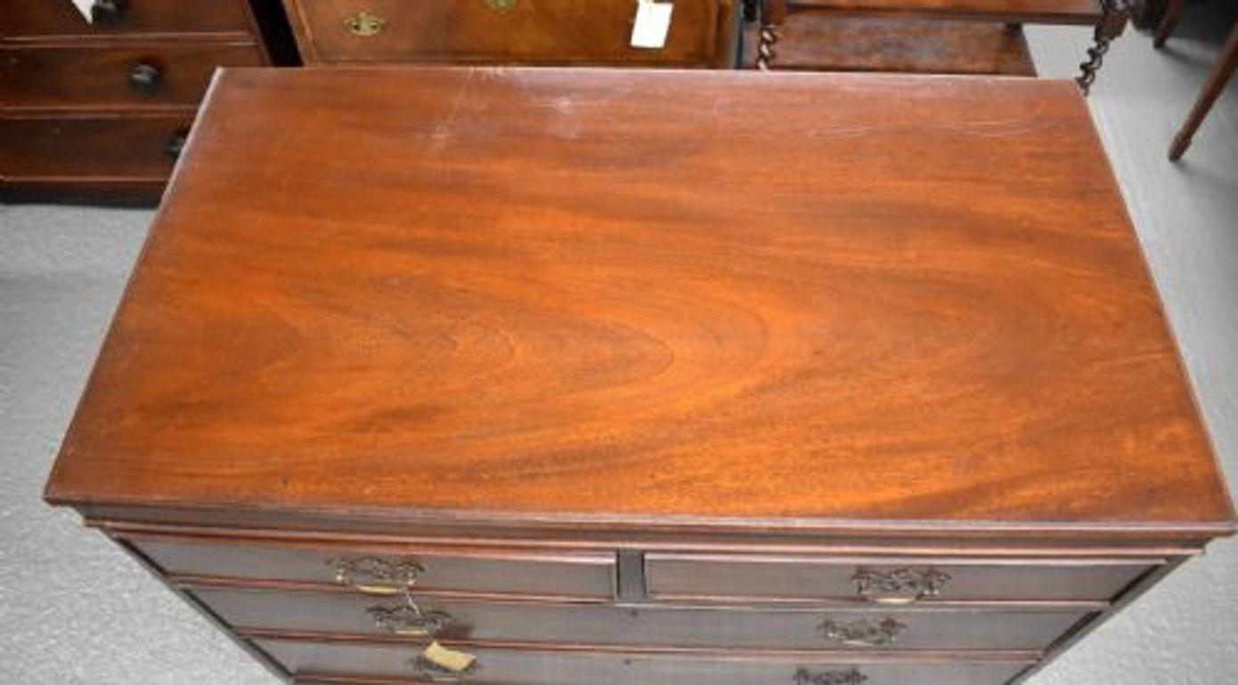 19th Century Antique Mahogany Chest of Drawers For Sale