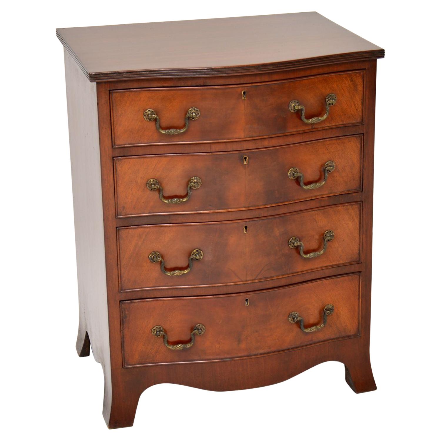 Antique Mahogany Chest of Drawers