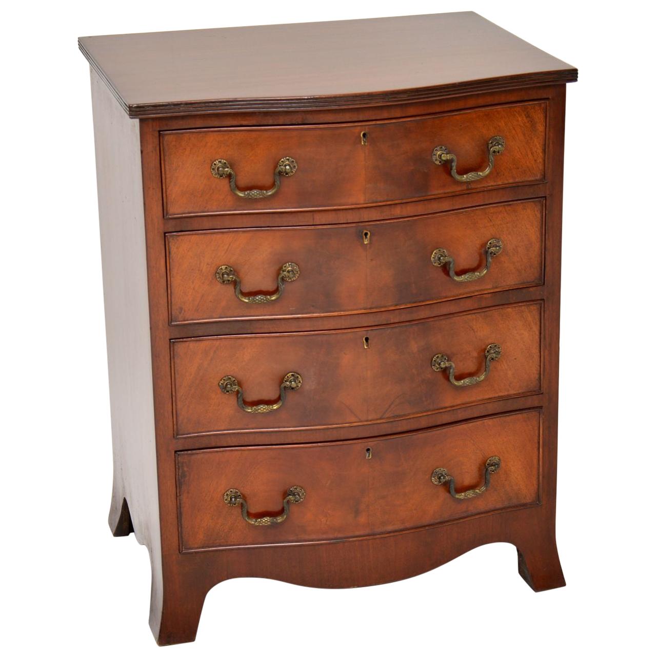 Antique Mahogany Chest of Drawers