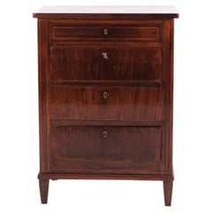 Commode ancienne en acajou à 4 tiroirs et pieds effilés, datant des années 1860