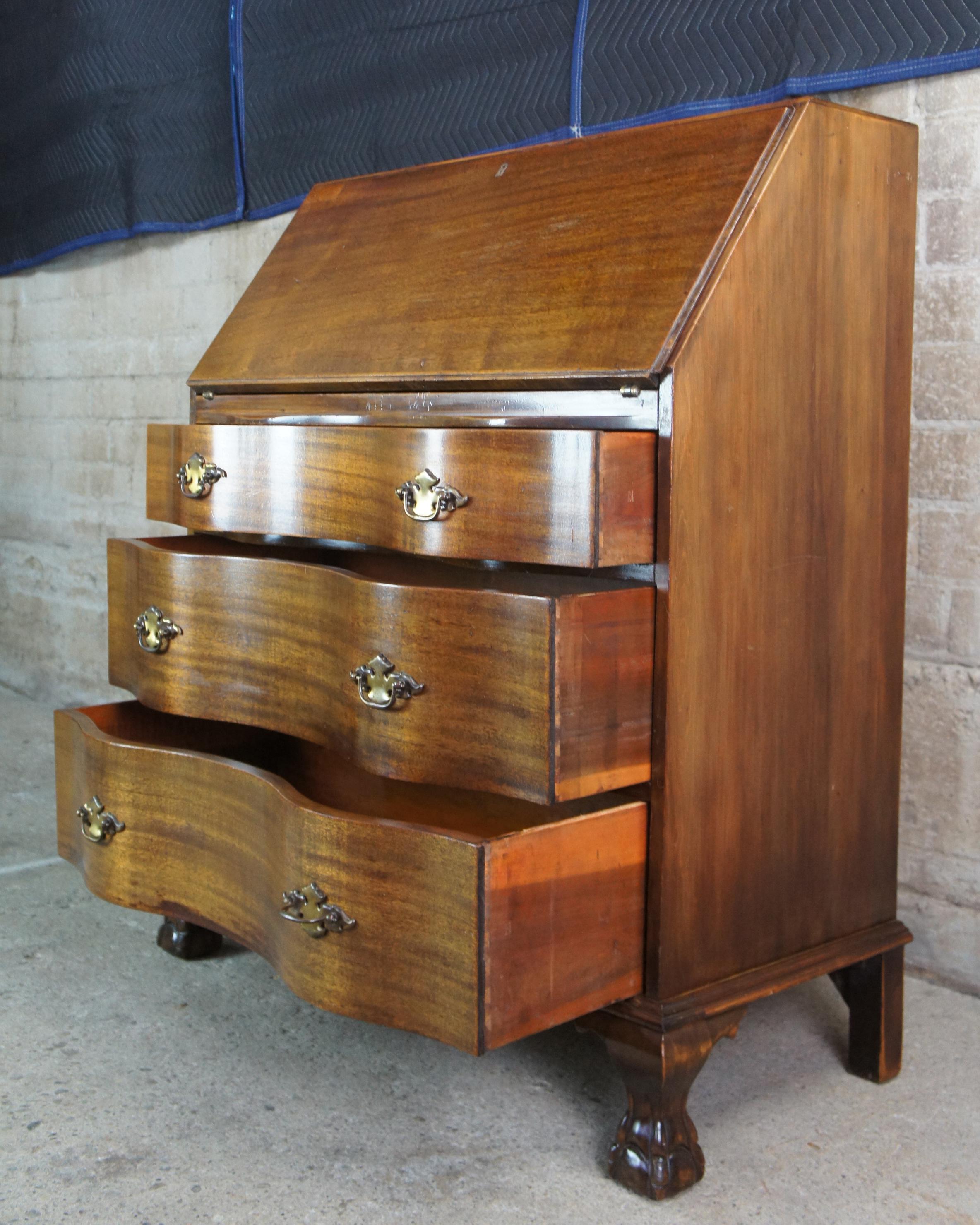 Antique Mahogany Chippendale Serpentine Oxbow Secretary Library Writing Desk In Good Condition In Dayton, OH