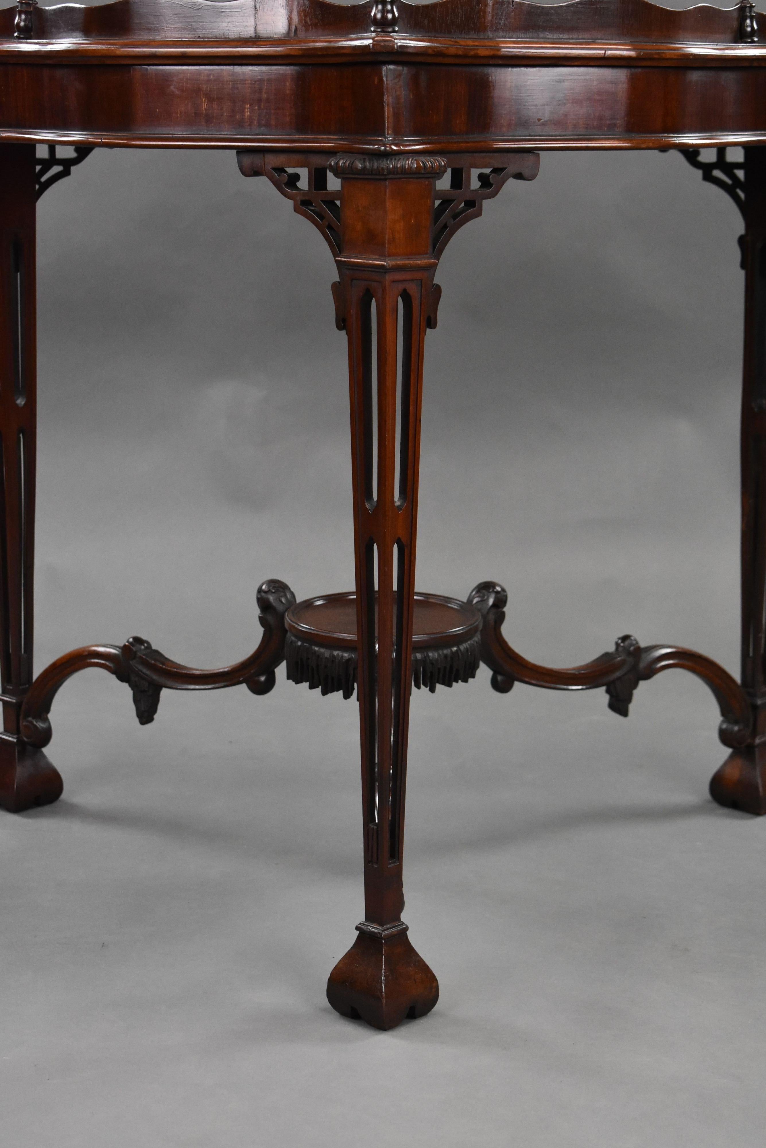 Antique Mahogany Chippendale Style Silver Table For Sale 3