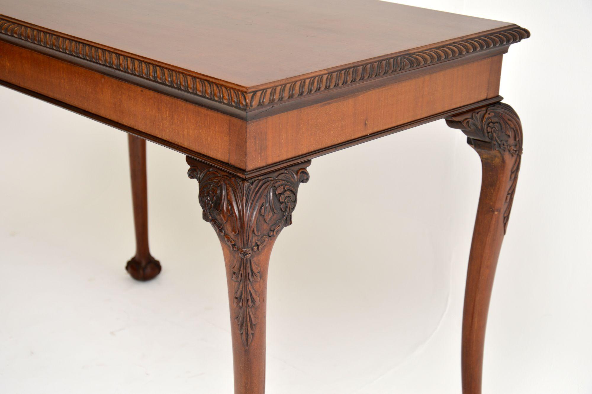 19th Century Antique Mahogany Chippendale Writing Table / Desk