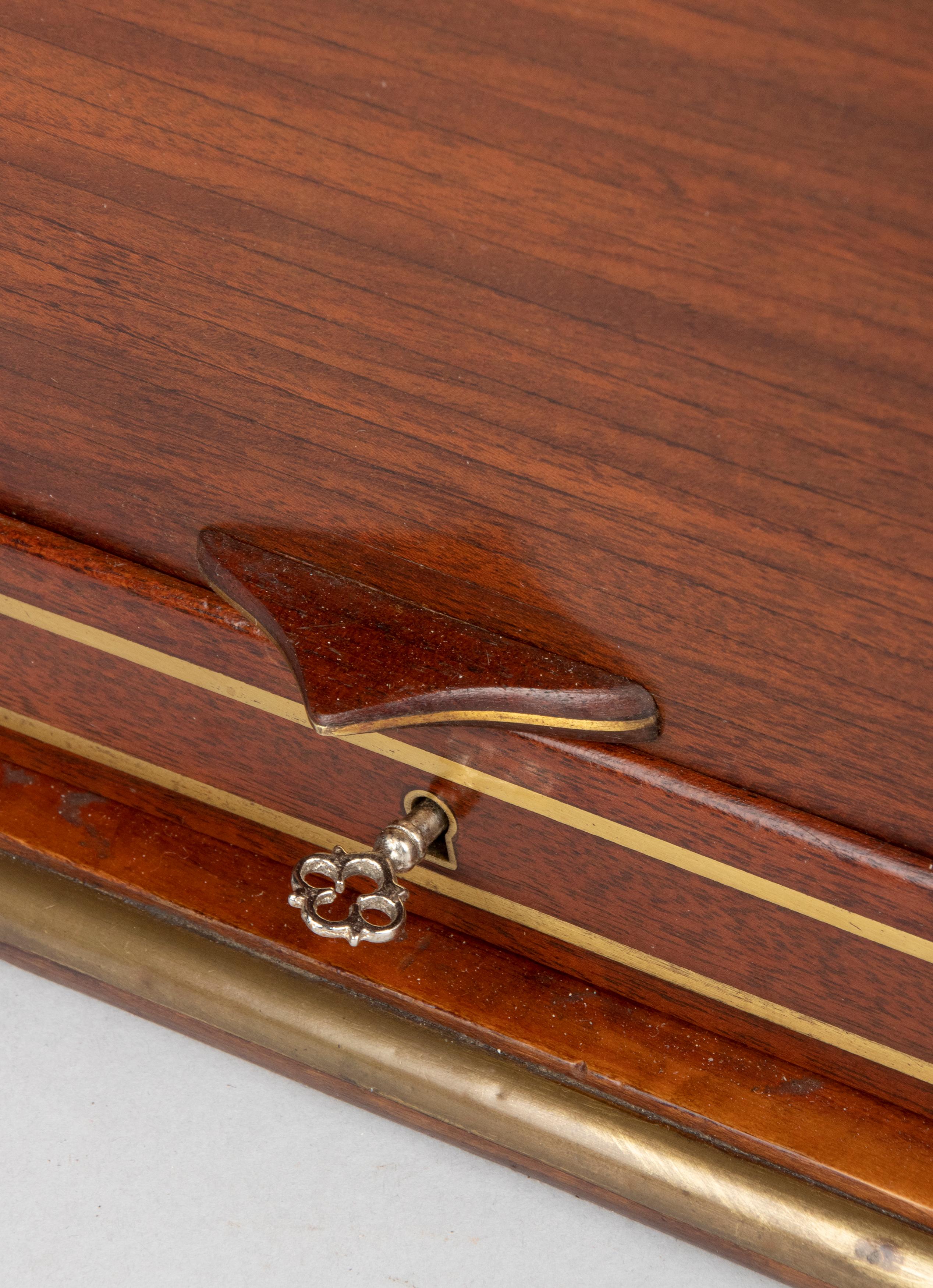 Antique Mahogany Cigar Box Humidor Tambour Sliding Door In Good Condition In Casteren, Noord-Brabant