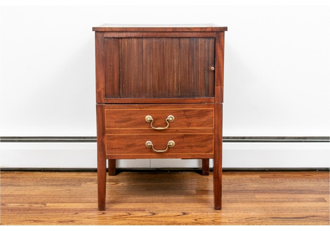 Antique Mahogany Commode Stand with Tamboured Front In Good Condition For Sale In Bridgeport, CT