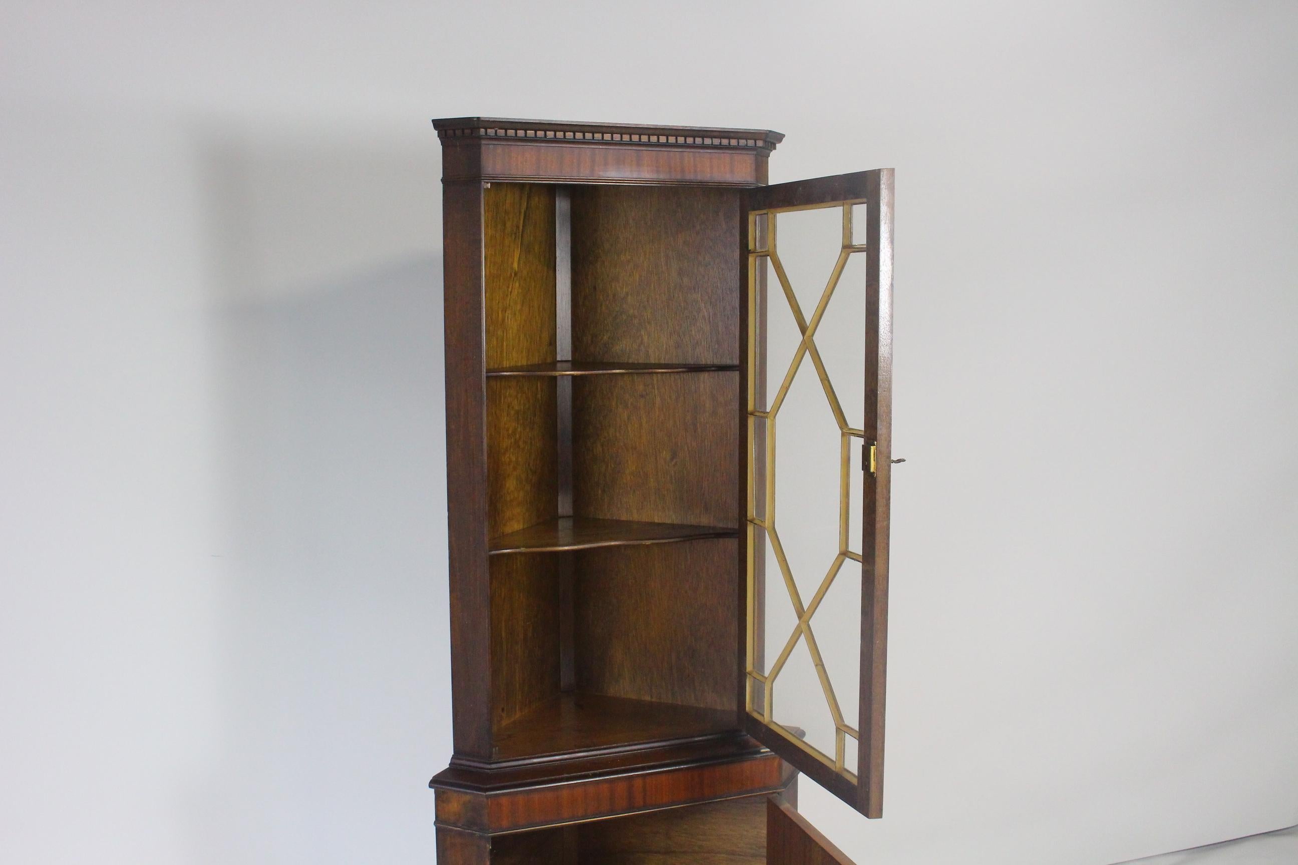 Antique Mahogany Corner Cabinet For Sale 6