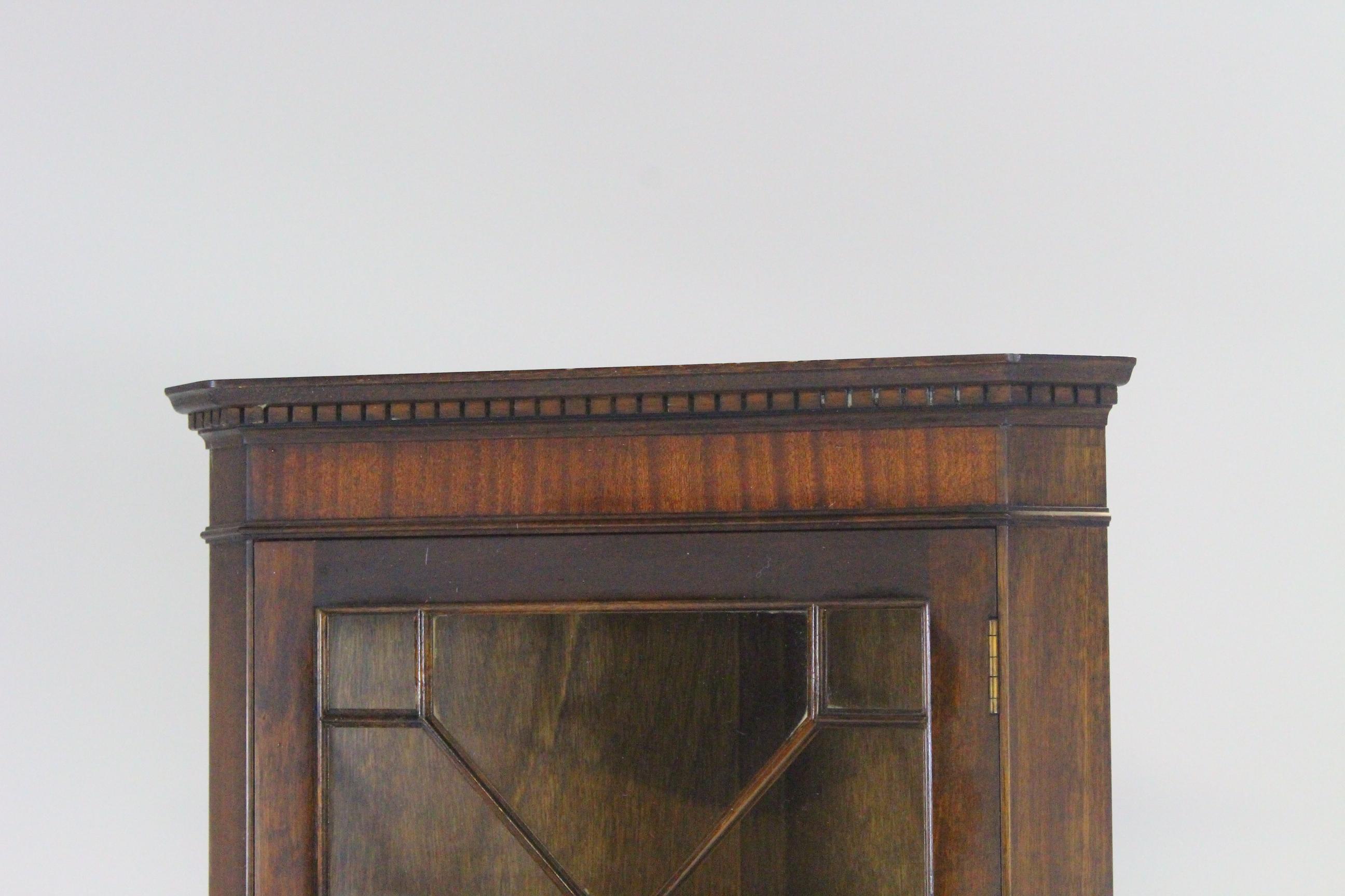Antique Mahogany Corner Cabinet For Sale 3