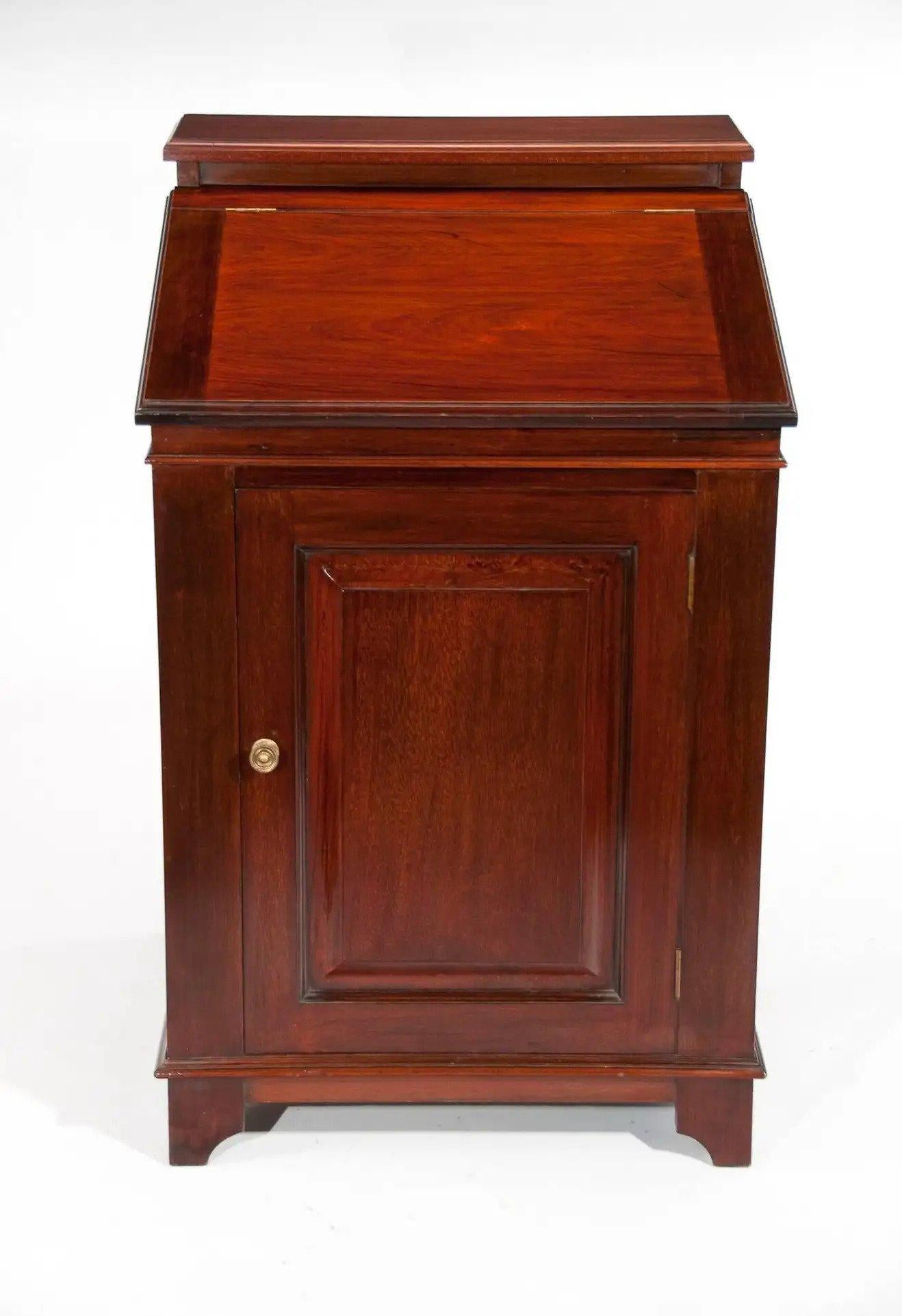 Antiker Davenport-Schreibtisch aus Mahagoni (Englisch) im Angebot