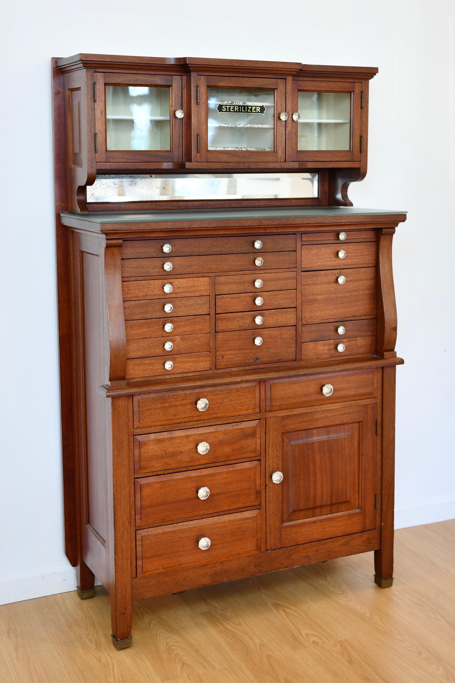 Antique Mahogany Dental Cabinet by American Cabinet Co. In Good Condition For Sale In Brooklyn, NY