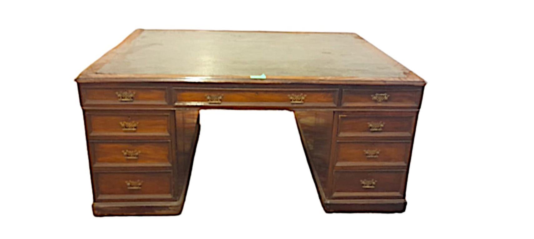 Antique Mahogany Double Sided  Desk of French origin In Good Condition For Sale In Cesena, FC