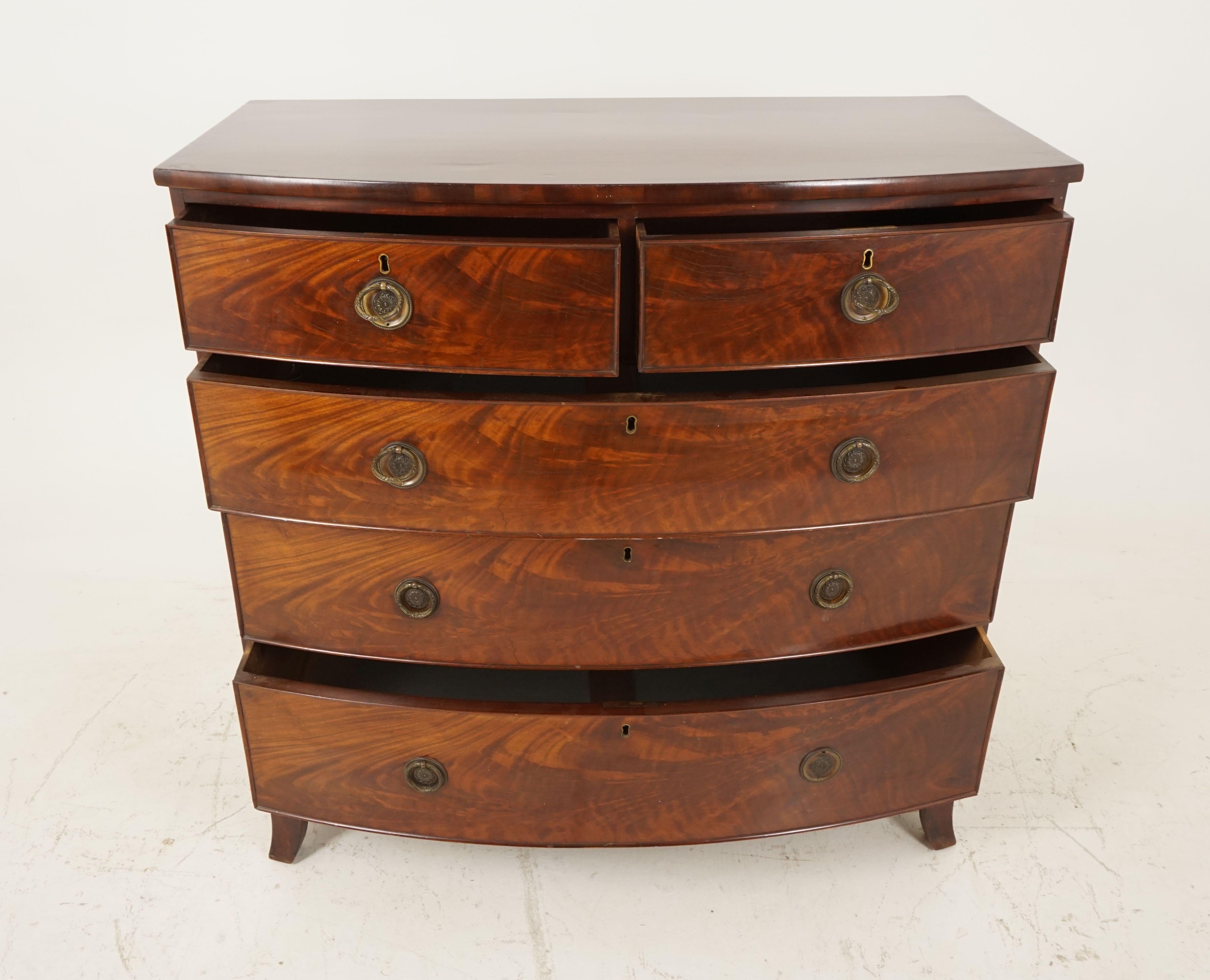 Antique mahogany dresser, early 19th century, bow front chest of drawers, Scotland 1820, B2076

Scotland 1820
Solid mahogany and veneer
Original finish
Bow front top with cross banding
Above two short and three long graduating dovetailed