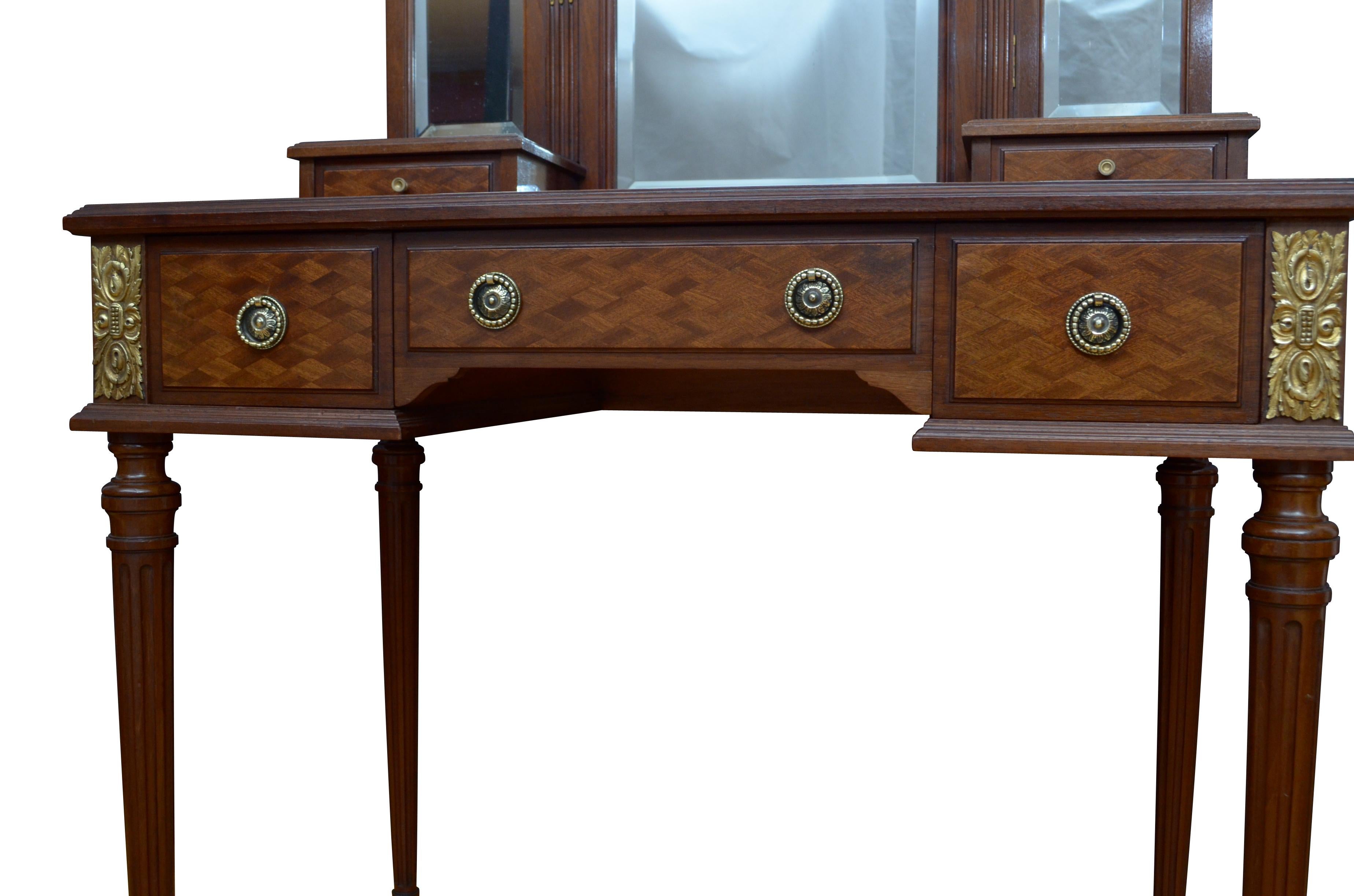 Antique Mahogany Dressing Table For Sale 1