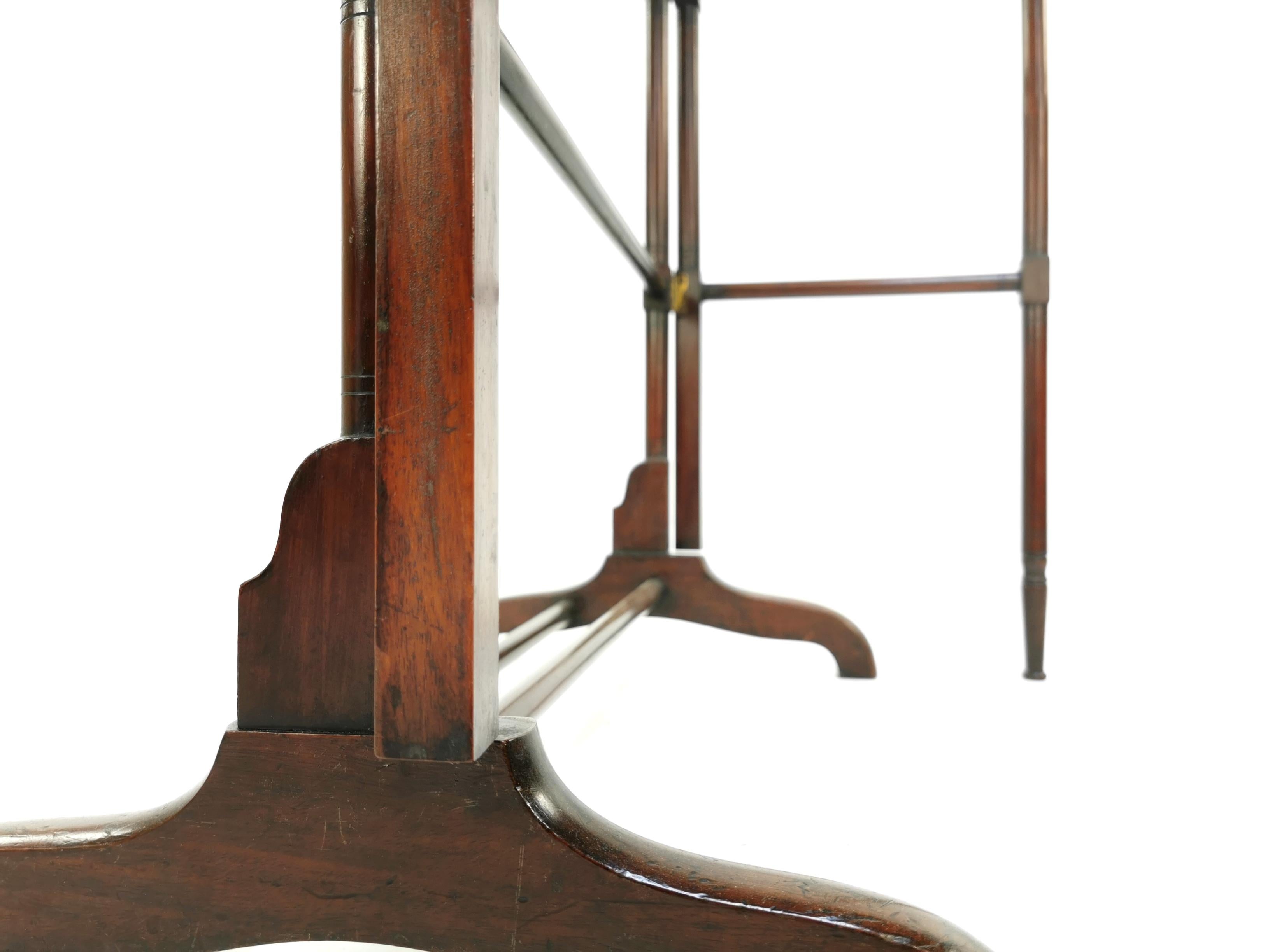 Victorian towel stand

A quality late Victorian folding towel stand with turned mahogany construction.

Dimensions: 

90 cm height x 50 cm depth x 66 cm width.

Condition:

In good antique condition.
 