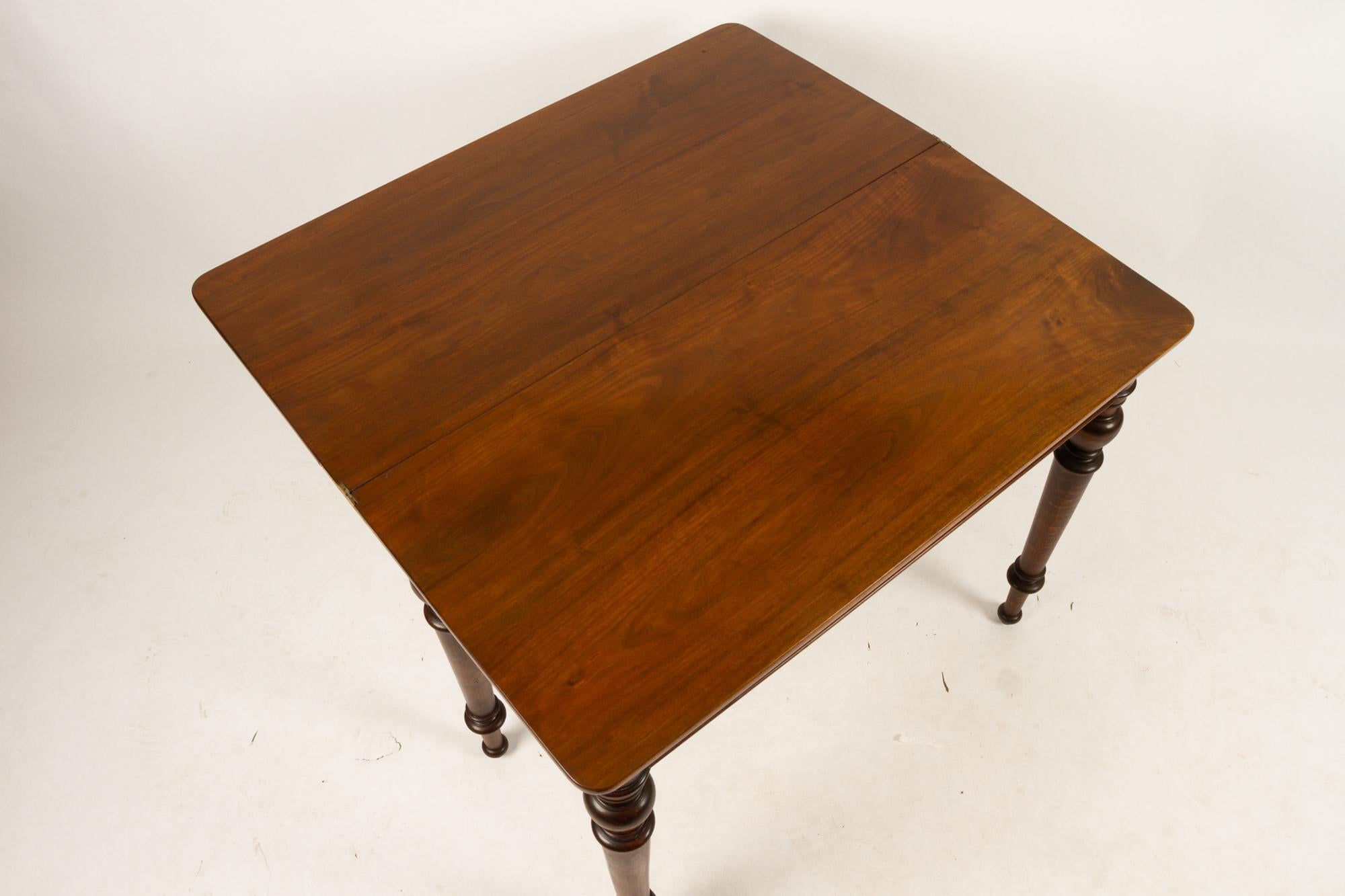 Antique Mahogany Game Table, Late 19th Century 5