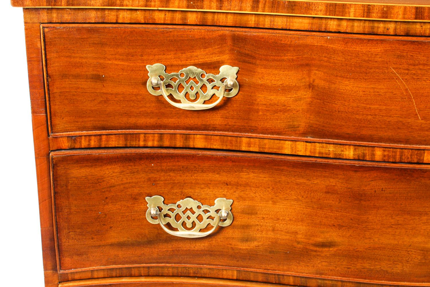 Late 18th Century Antique Mahogany George III Serpentine Chest Drawers 18th Century