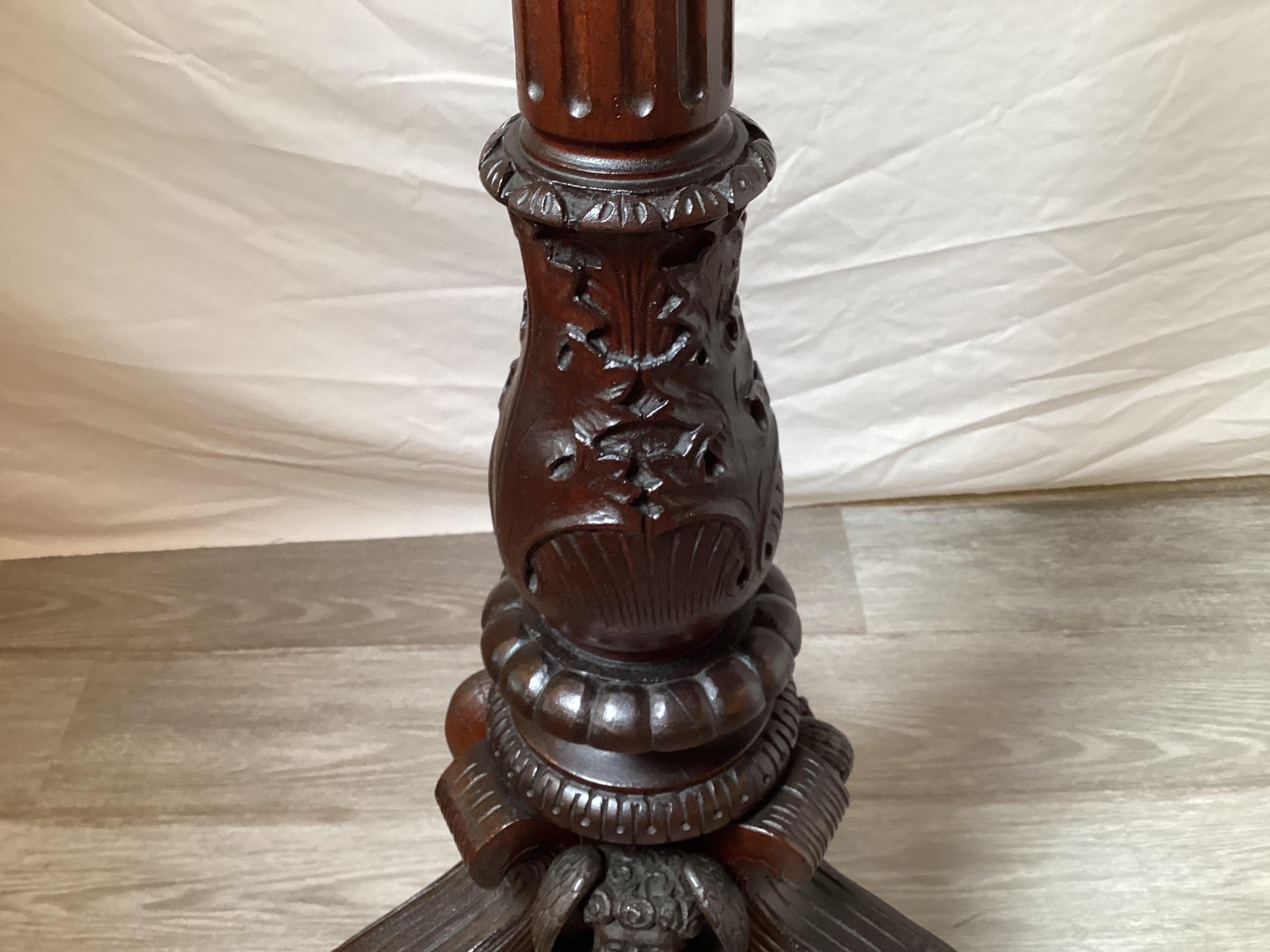 Antique Mahogany Hand Carved Music Stand In Excellent Condition For Sale In Lambertville, NJ