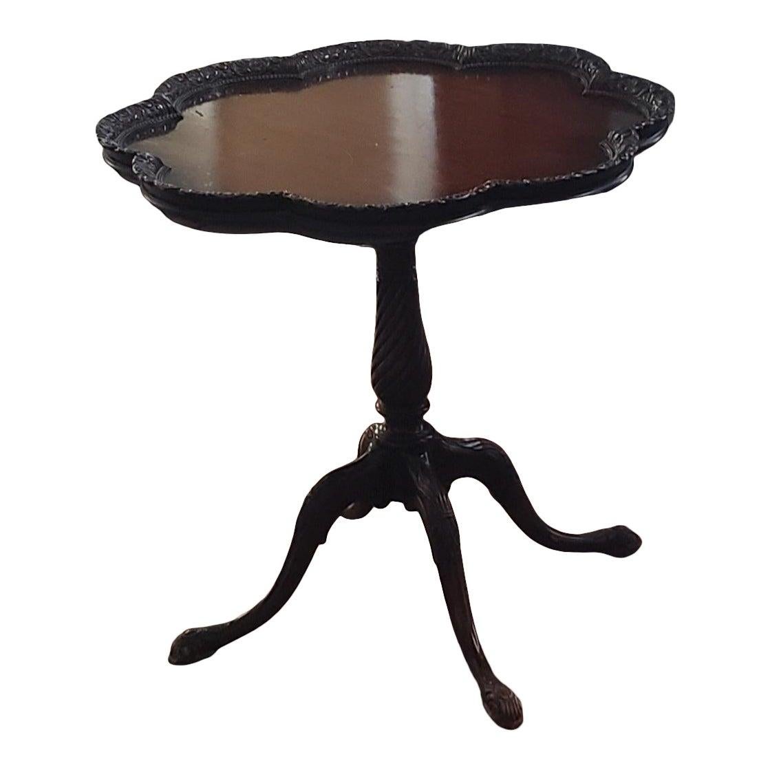 Antique Mahogany Heavy Piecrust Tripod Table For Sale