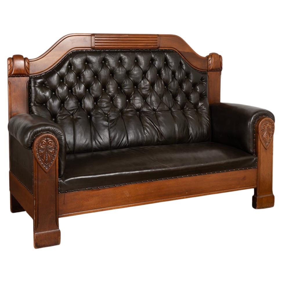 Antikes Mahagoni-Sofa mit hoher Rückenlehne, Dänemark, um 1920-40 im Angebot