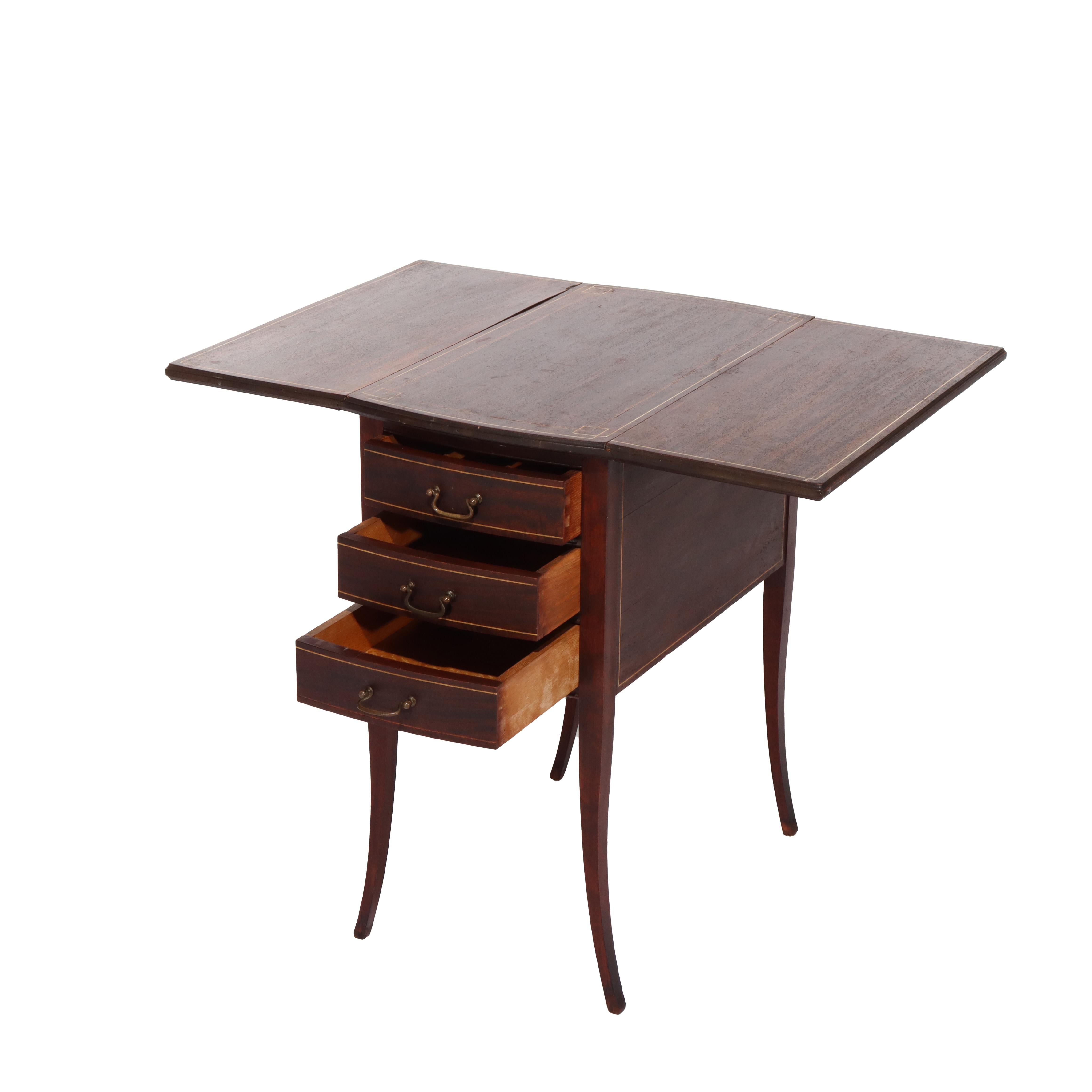 20ième siècle Ancien meuble de couture à 3 tiroirs en acajou et marqueterie C1920 en vente