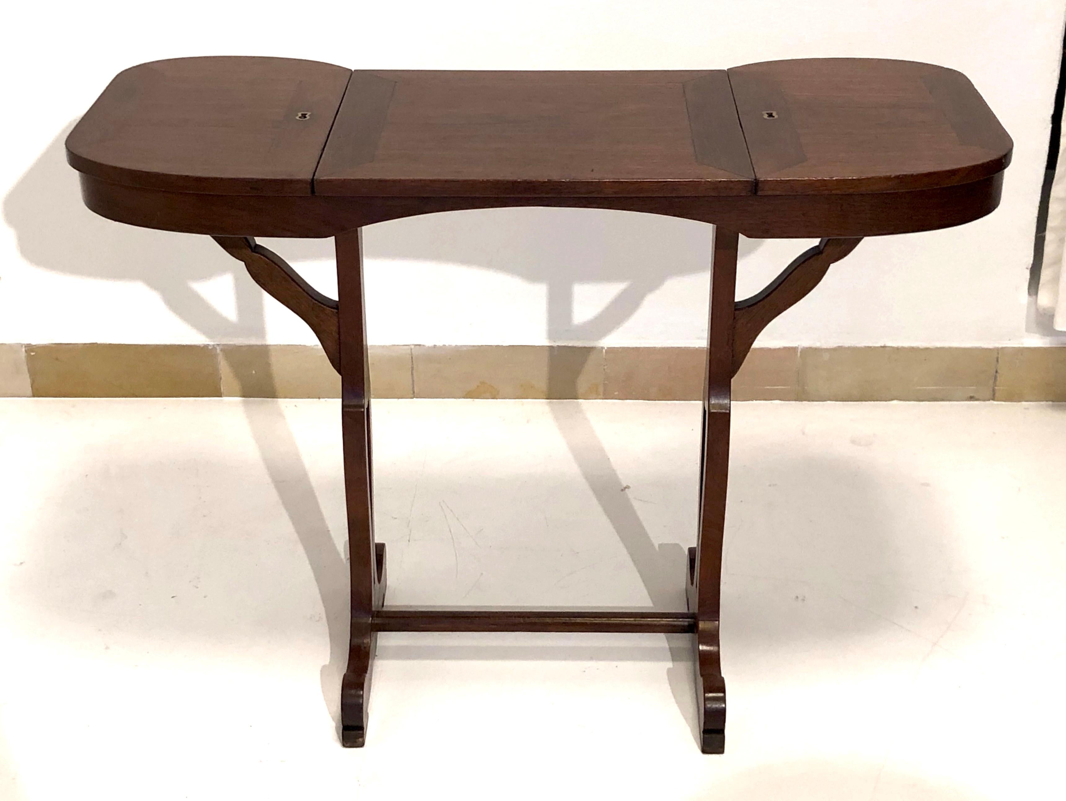 Antike Mahagoni Damen Schreibtisch Tisch Frankreich (Französisch) im Angebot