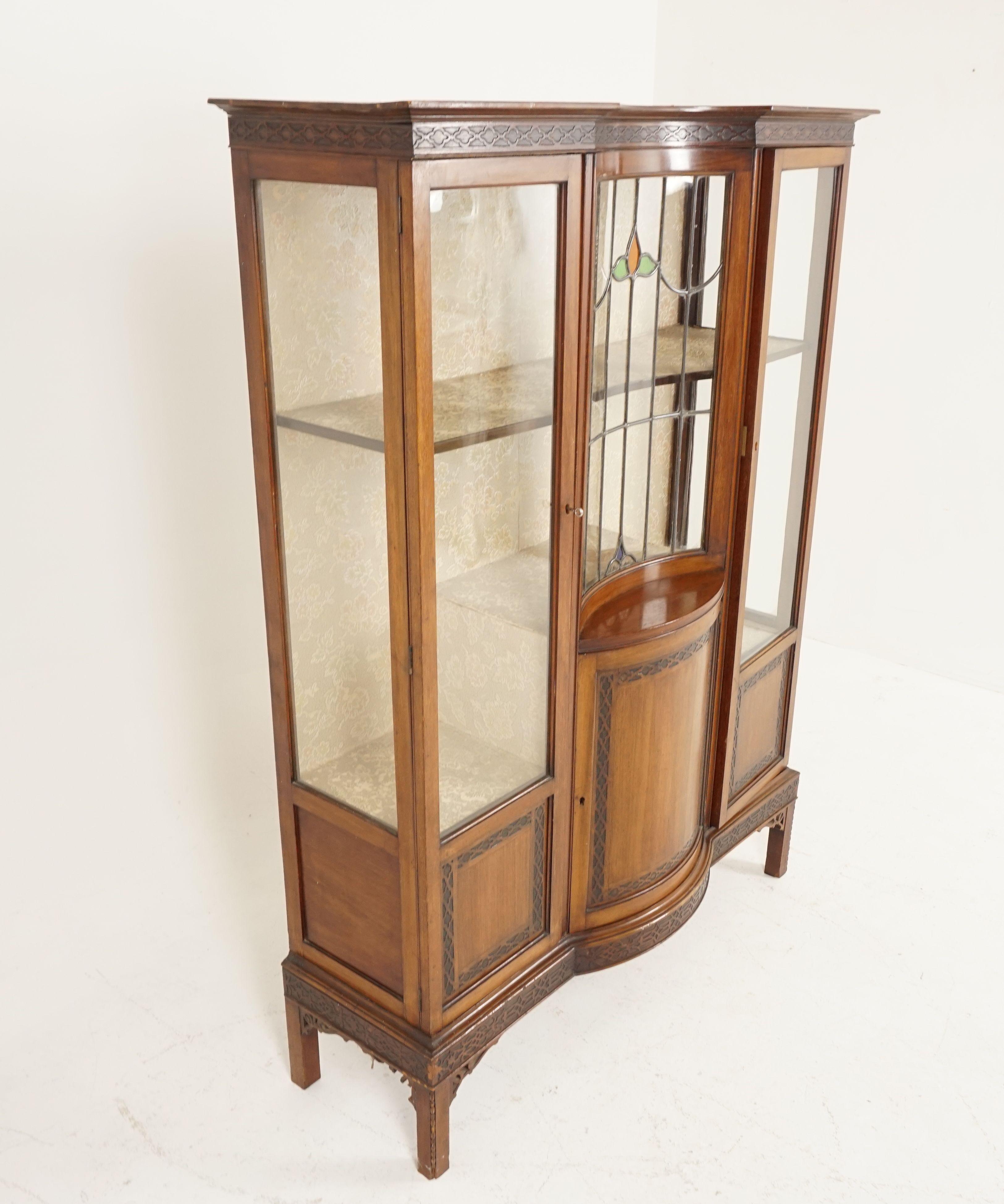 Vitrine en verre au plomb d'antiquités en noyer, Écosse 1910, H164 en vente 5