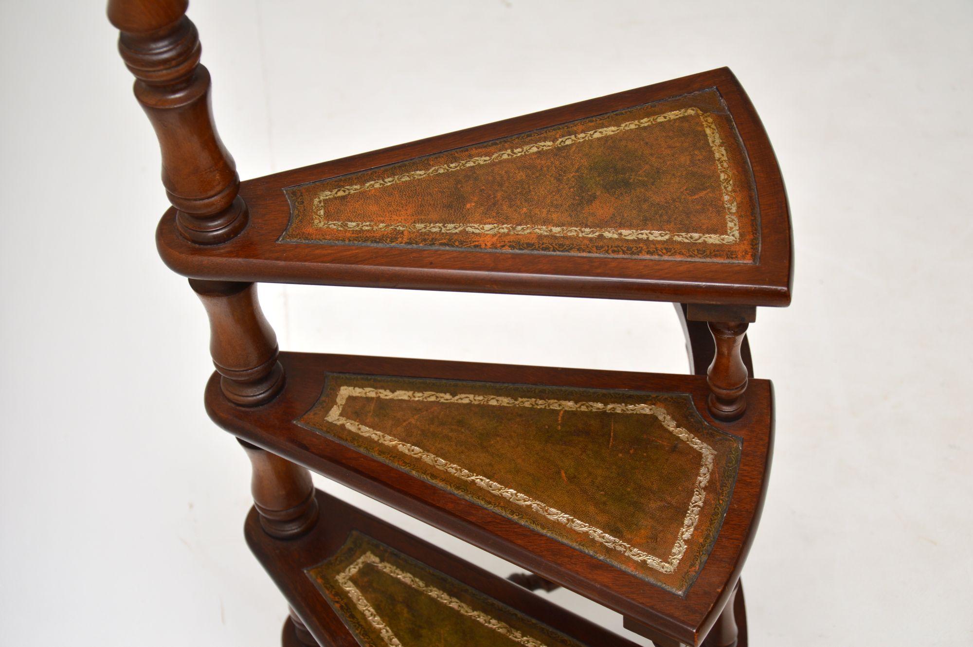 Antique Mahogany & Leather Spiral Library Steps In Good Condition In London, GB