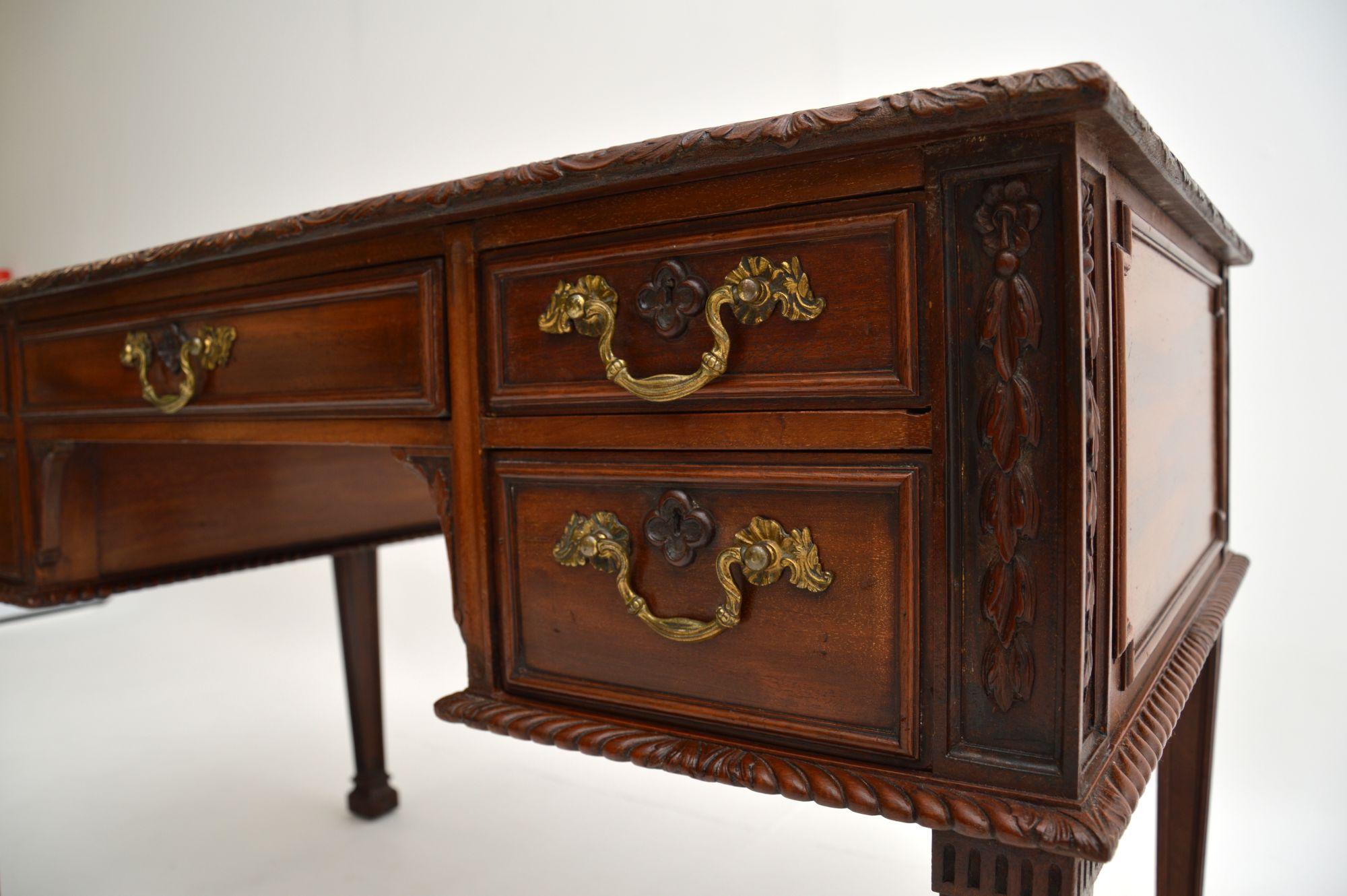 Antique Mahogany Leather Top Chippendale Style Desk In Good Condition In London, GB