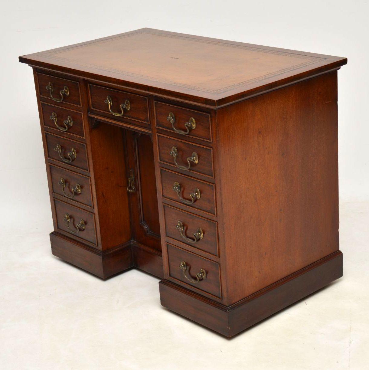 Antique Mahogany Leather Top Knee Hole Desk 2