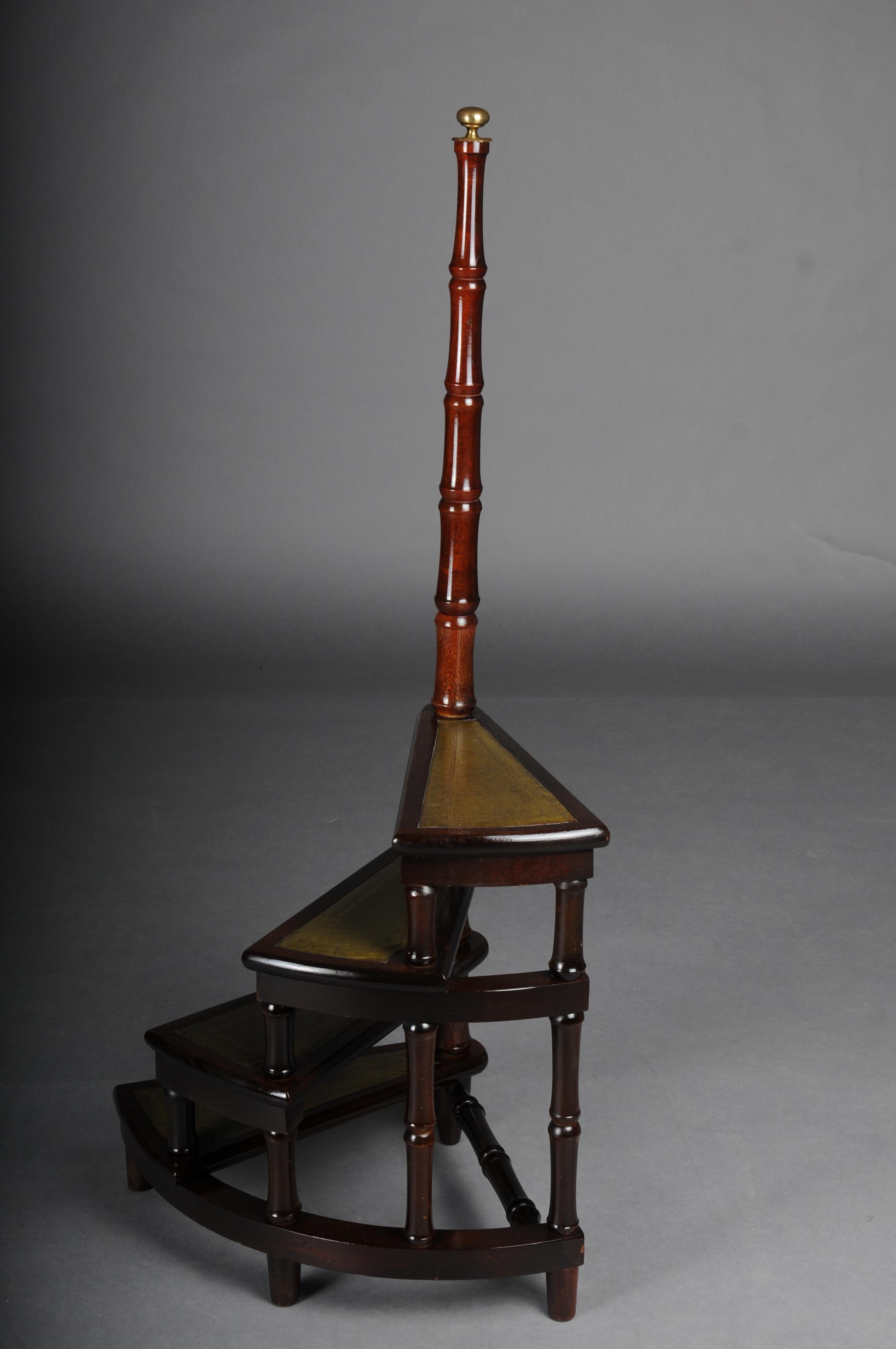 Antique mahogany library ladder, England, 20th century with green leather 6