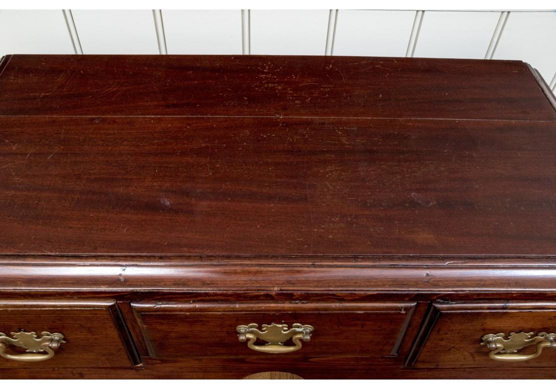 Georgiano Antico Lowboy in mogano in vendita
