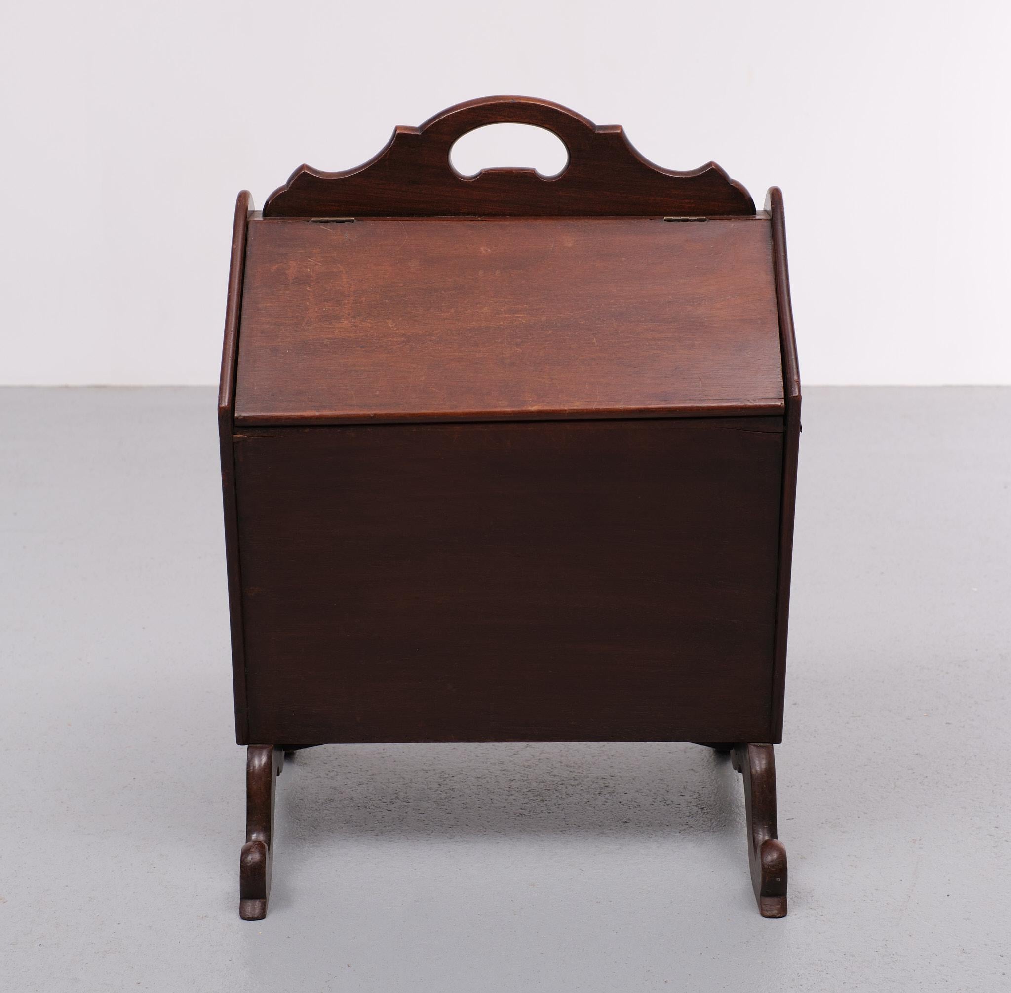 Antique Mahogany Magazine Holder 1870s Holland  In Good Condition For Sale In Den Haag, NL